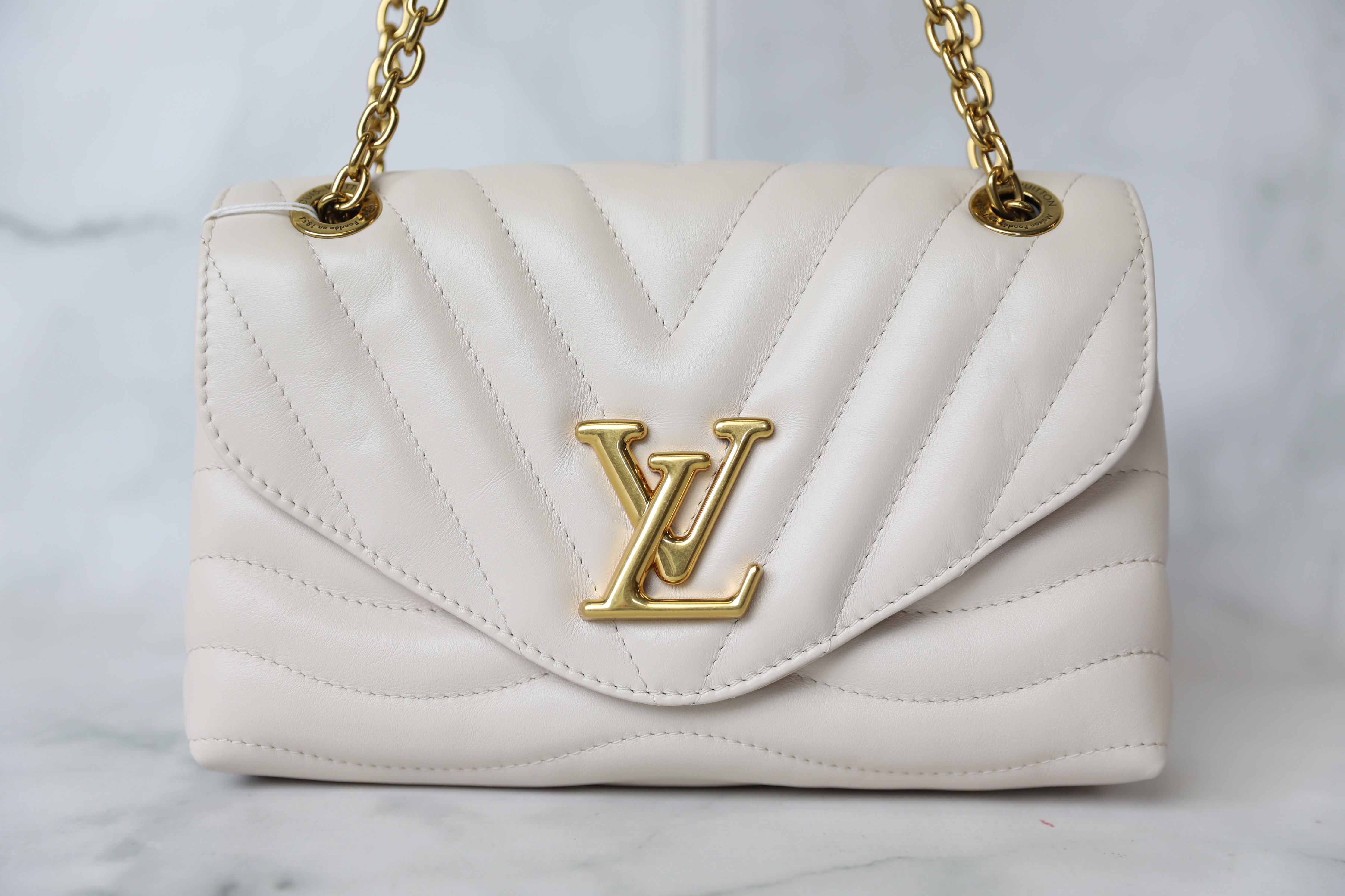 Louis Vuitton Pop My Heart, Lilac Leather, New in Box WA001 - Julia Rose  Boston