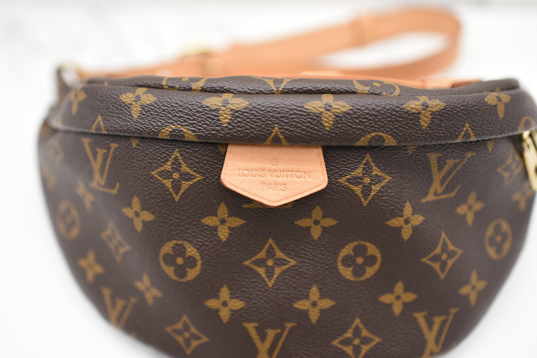 Louis Vuitton Bum Bag Monogram, Preowned in Dustbag GA002 - Julia