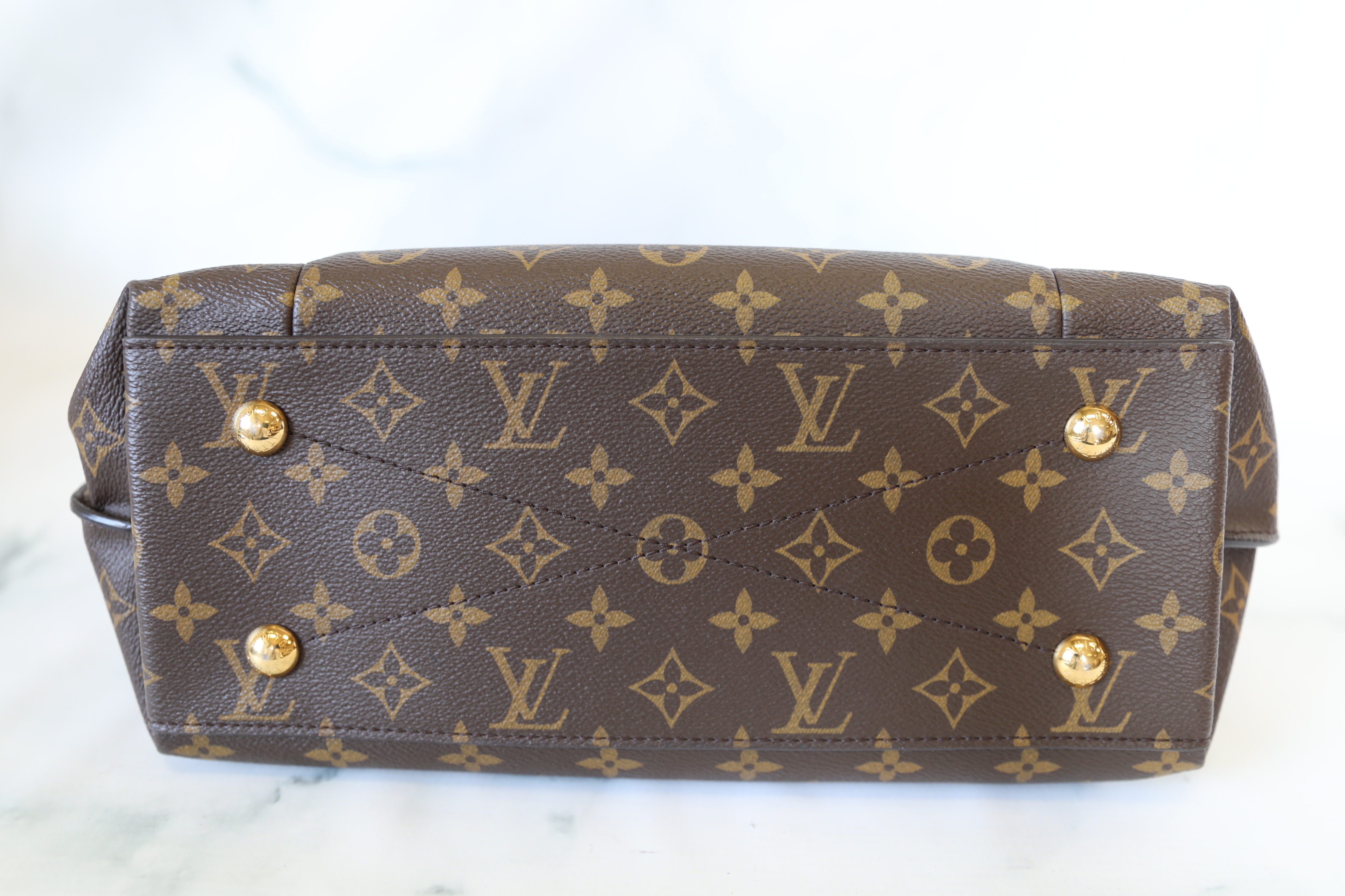 Louis Vuitton Metis Hobo Monogram in Toile Coated Canvas/Vachetta with  Brass - US