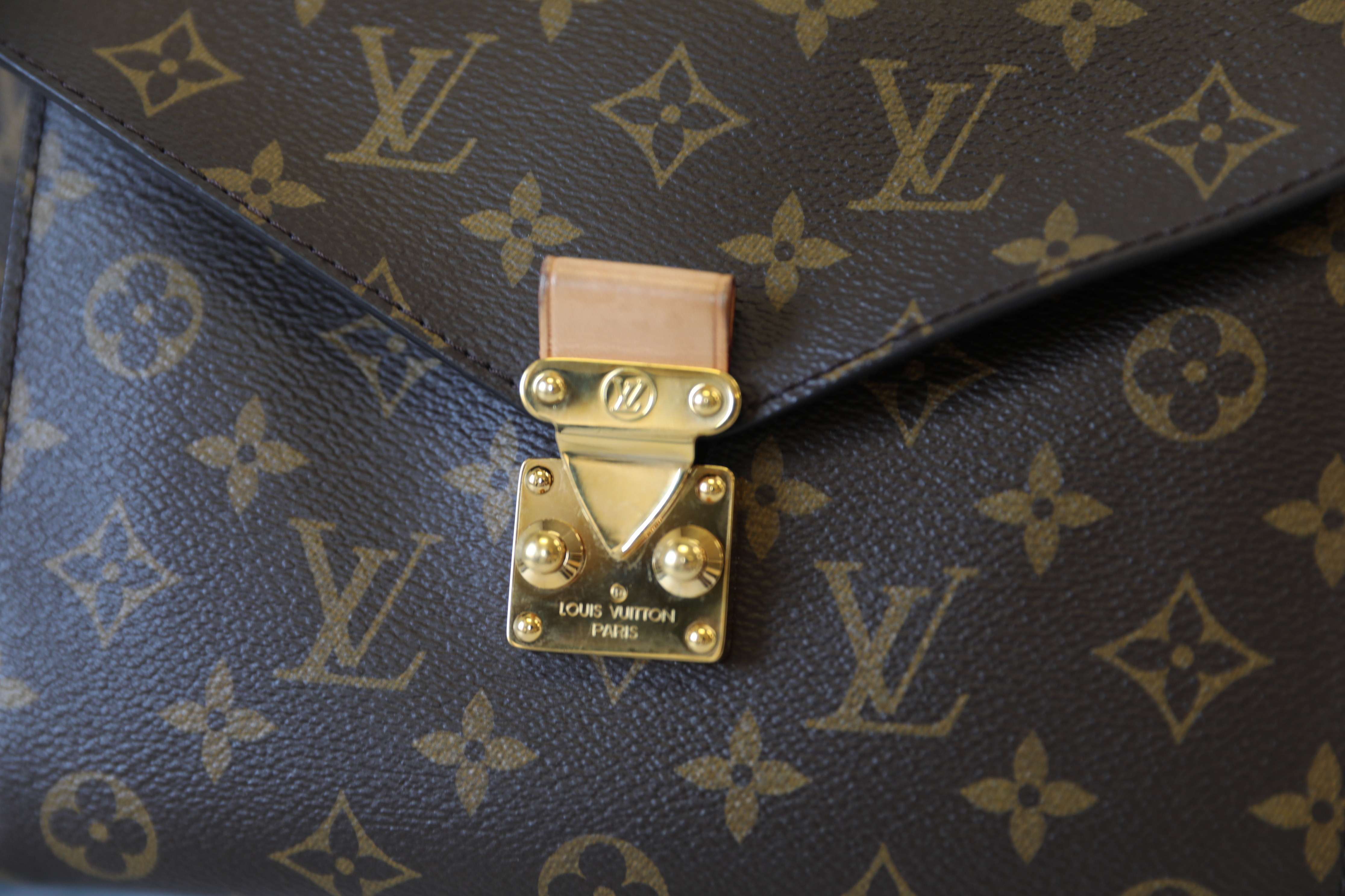 Louis Vuitton Metis Hobo, Monogram, Preowned in Dustbag WA001 - Julia Rose  Boston