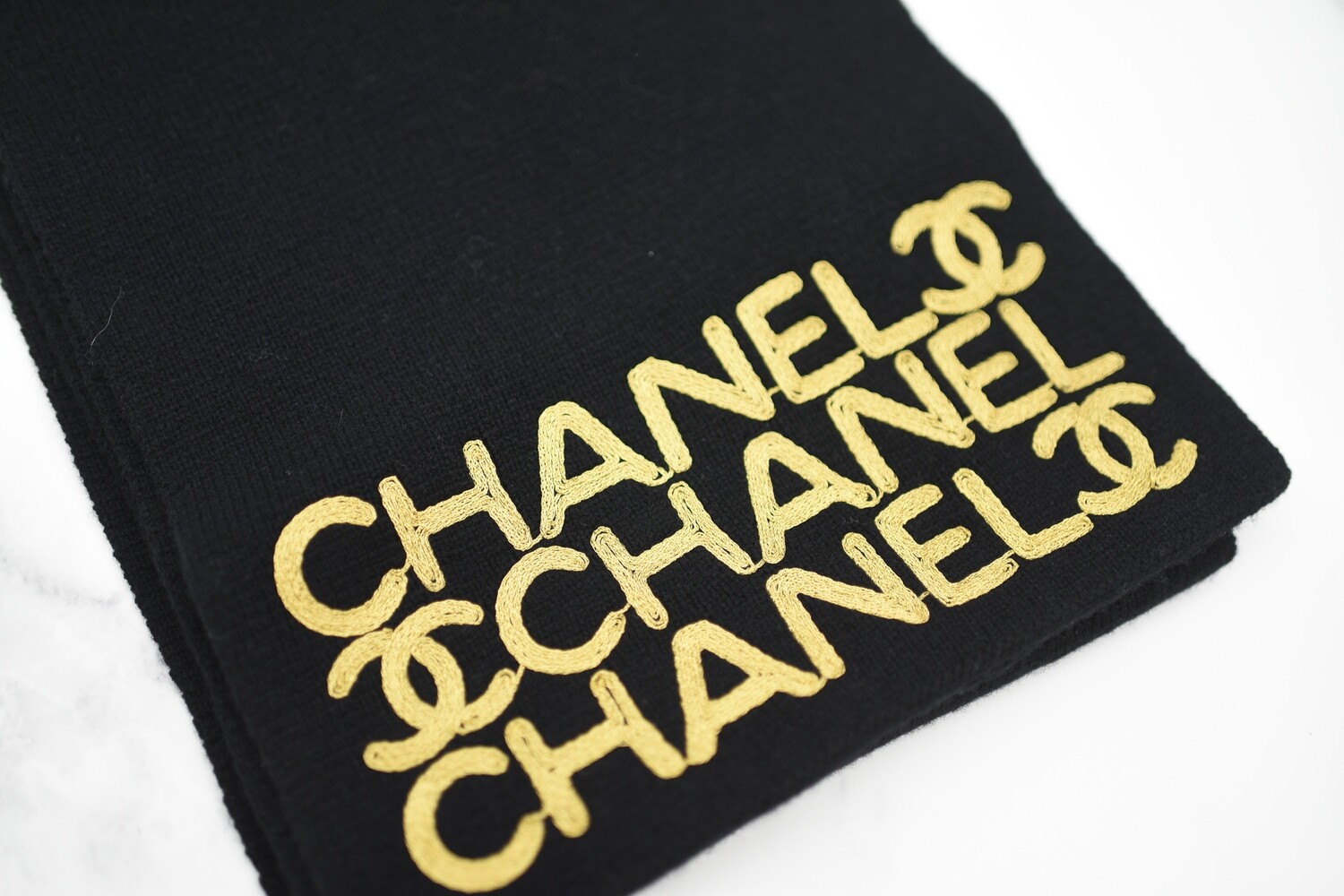 Chanel Scarf, Black and Gold Wool Blend, New GA001