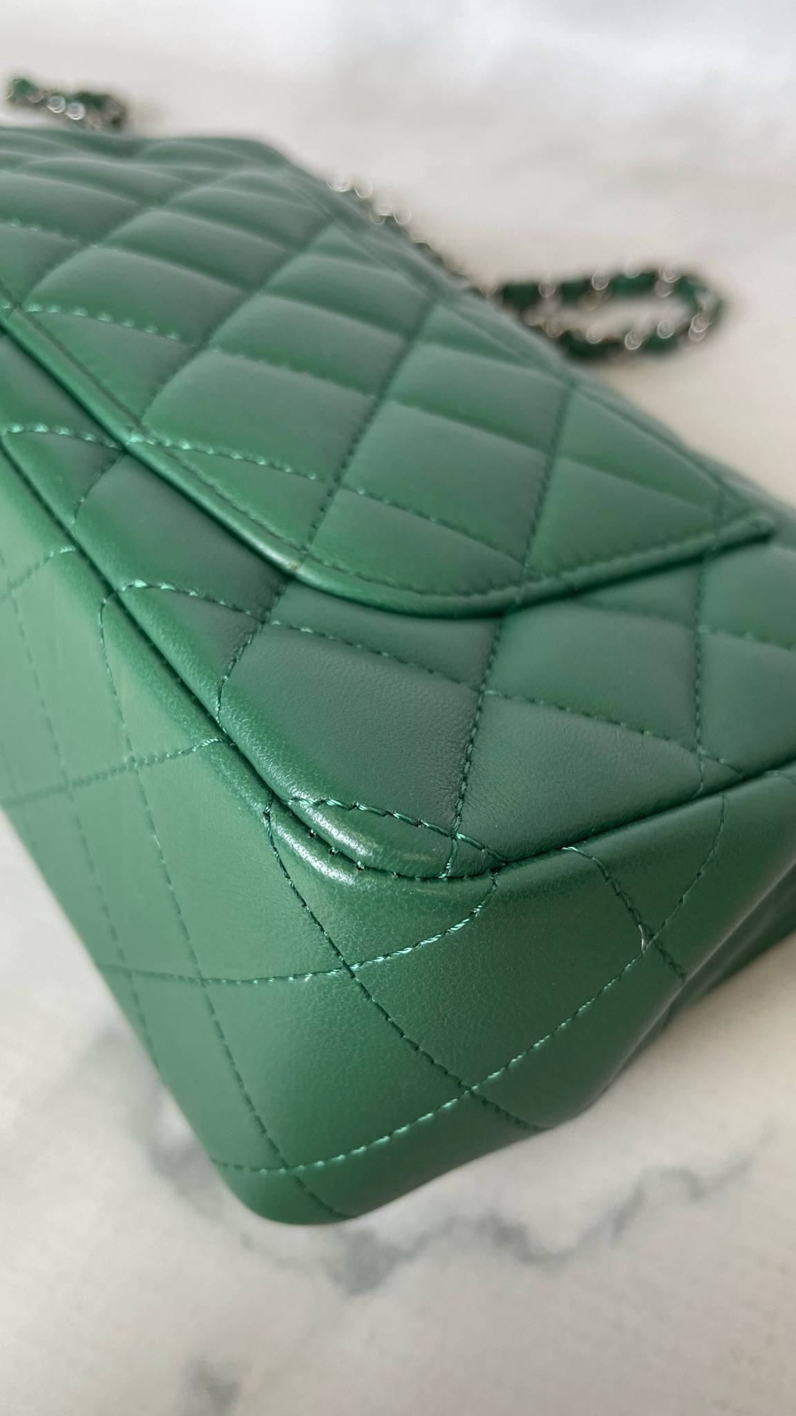 Chanel 22 Medium, Green with Silver Hardware, New in Box WA001