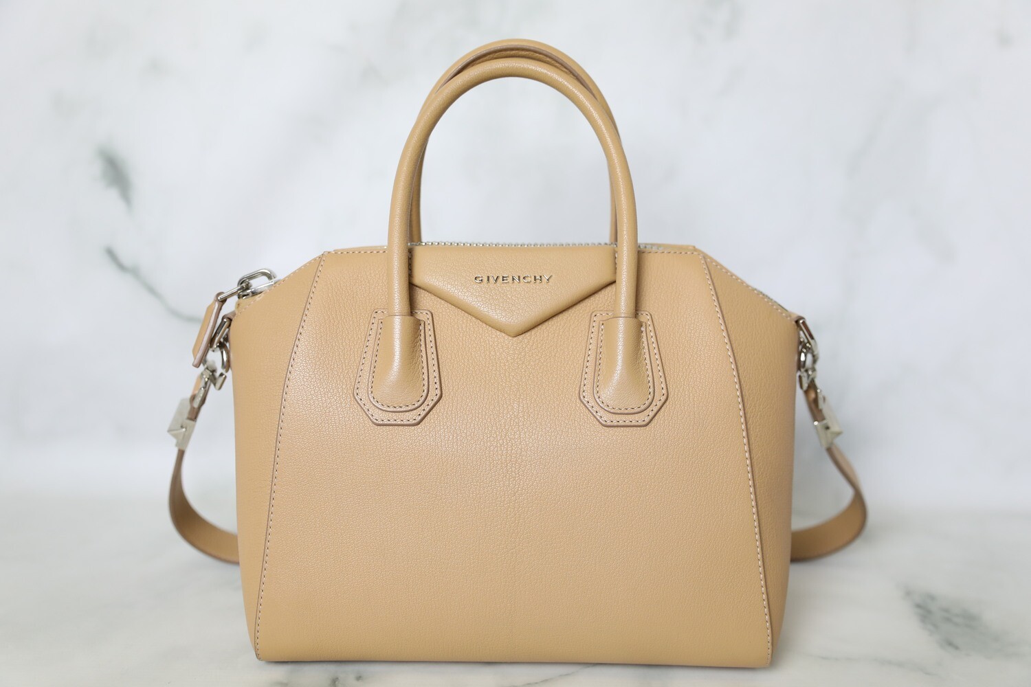 Givenchy Antigona Small, Beige, Preowned No Dustbag WA001
