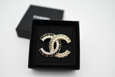 Chanel CC Brooch with Rhinestones and Pearls, New in Box GA003