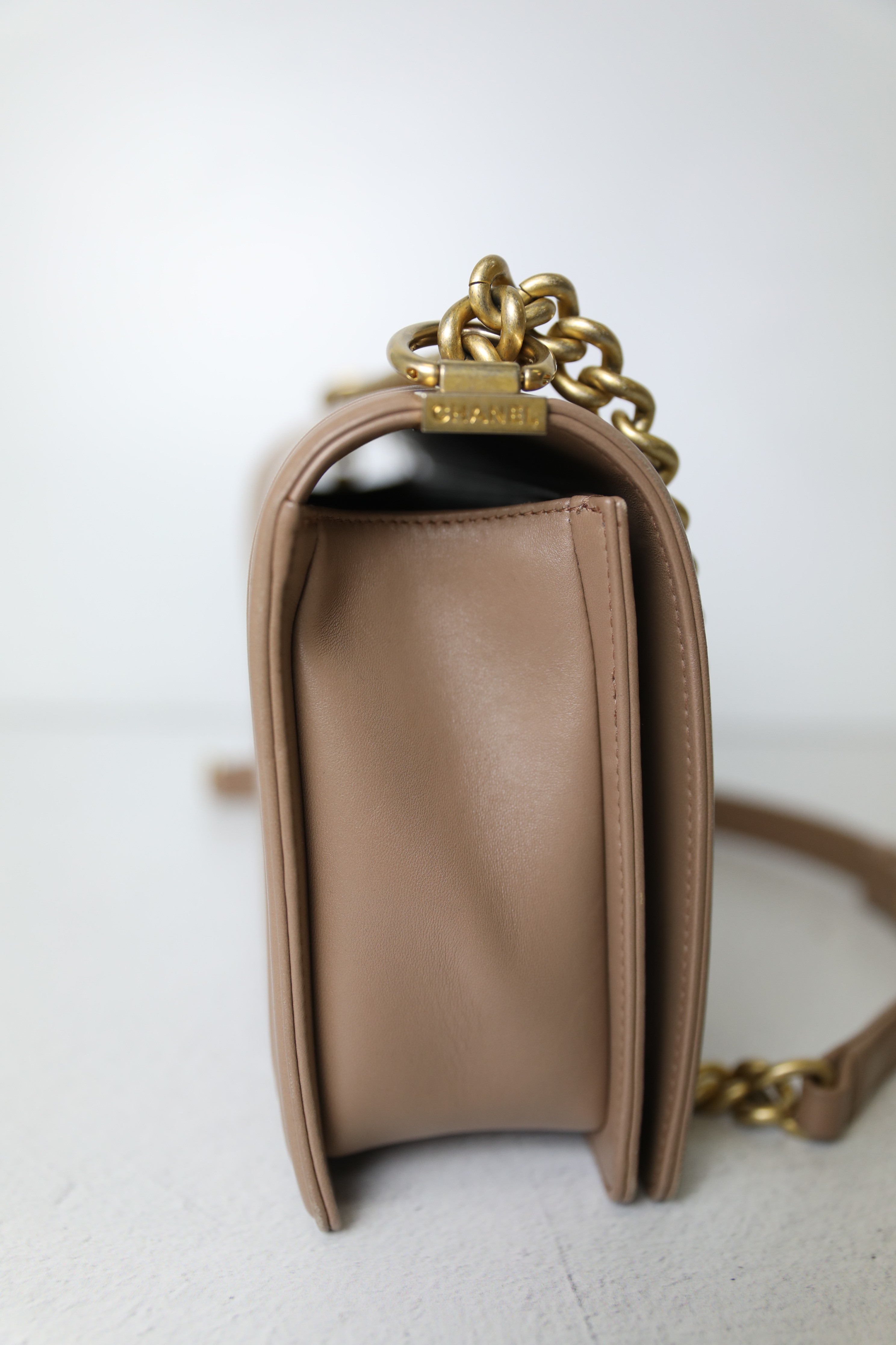 Chanel Medium Boy bag Black Chevron Lambskin Shoulder Handbag with  packaging
