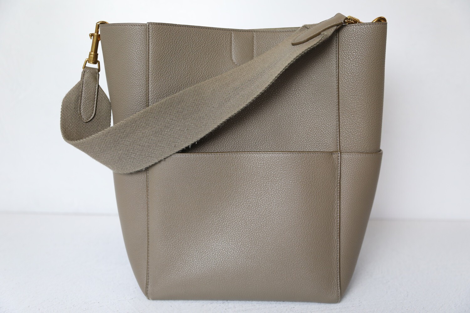 Celine sangle bag outlet taupe