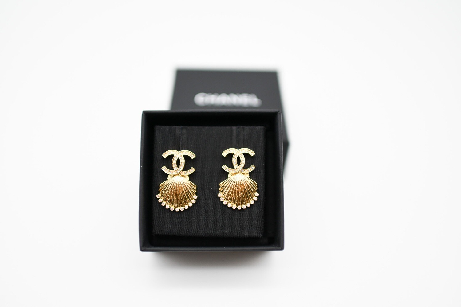 Chanel Earrings, Seashell Gold, New in Box, GA001
