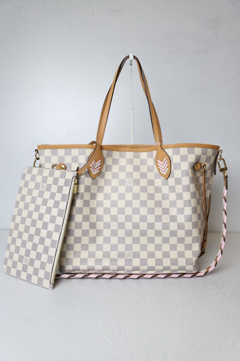 Louis Vuitton Neverfull MM with Strap and Pouch, Damier Azur, Preowned in  Box WA001