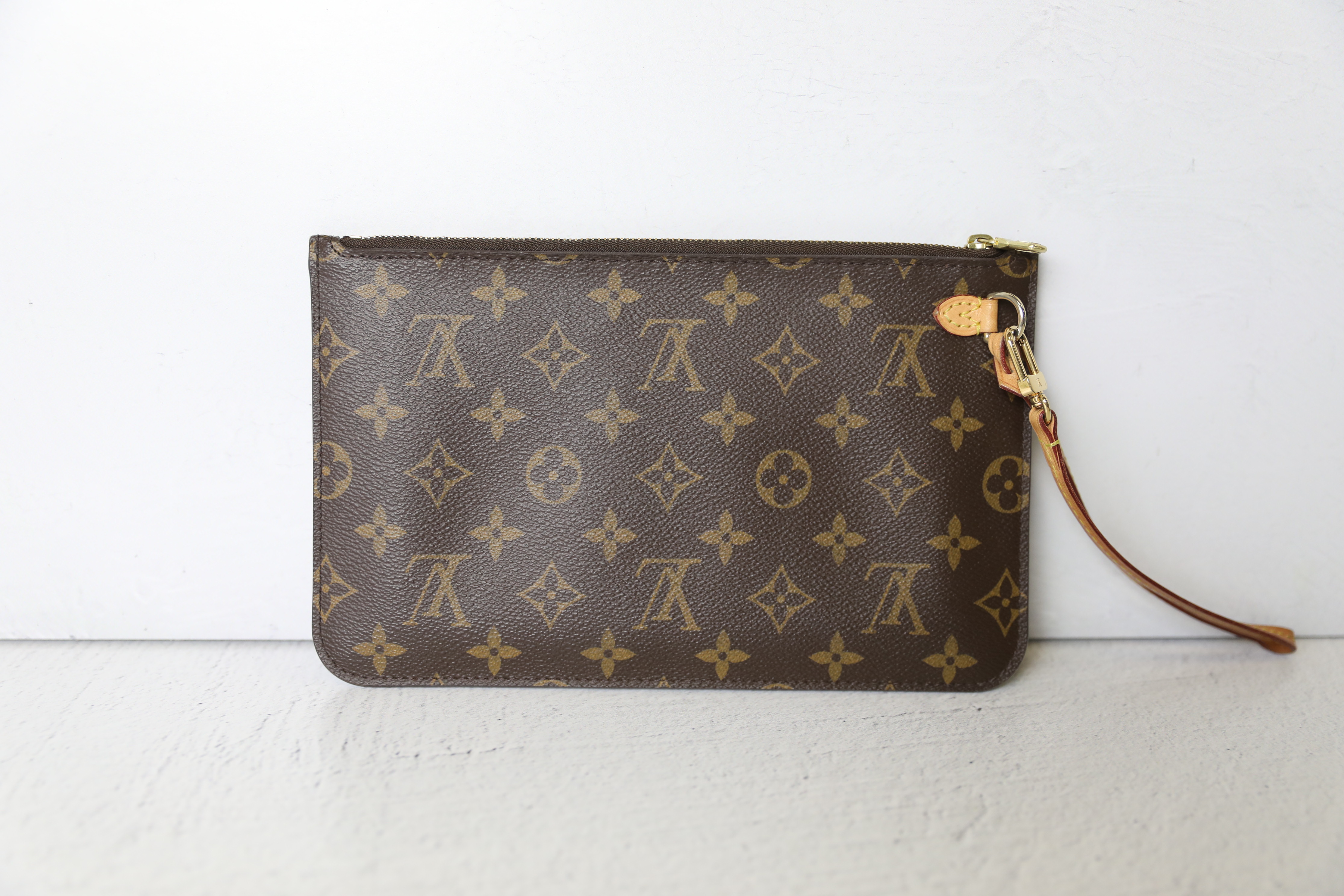 Louis Vuitton Neverfull GM, Monogram with Hot Pink Lining, Preowned in  Dustbag WA001 - Julia Rose Boston