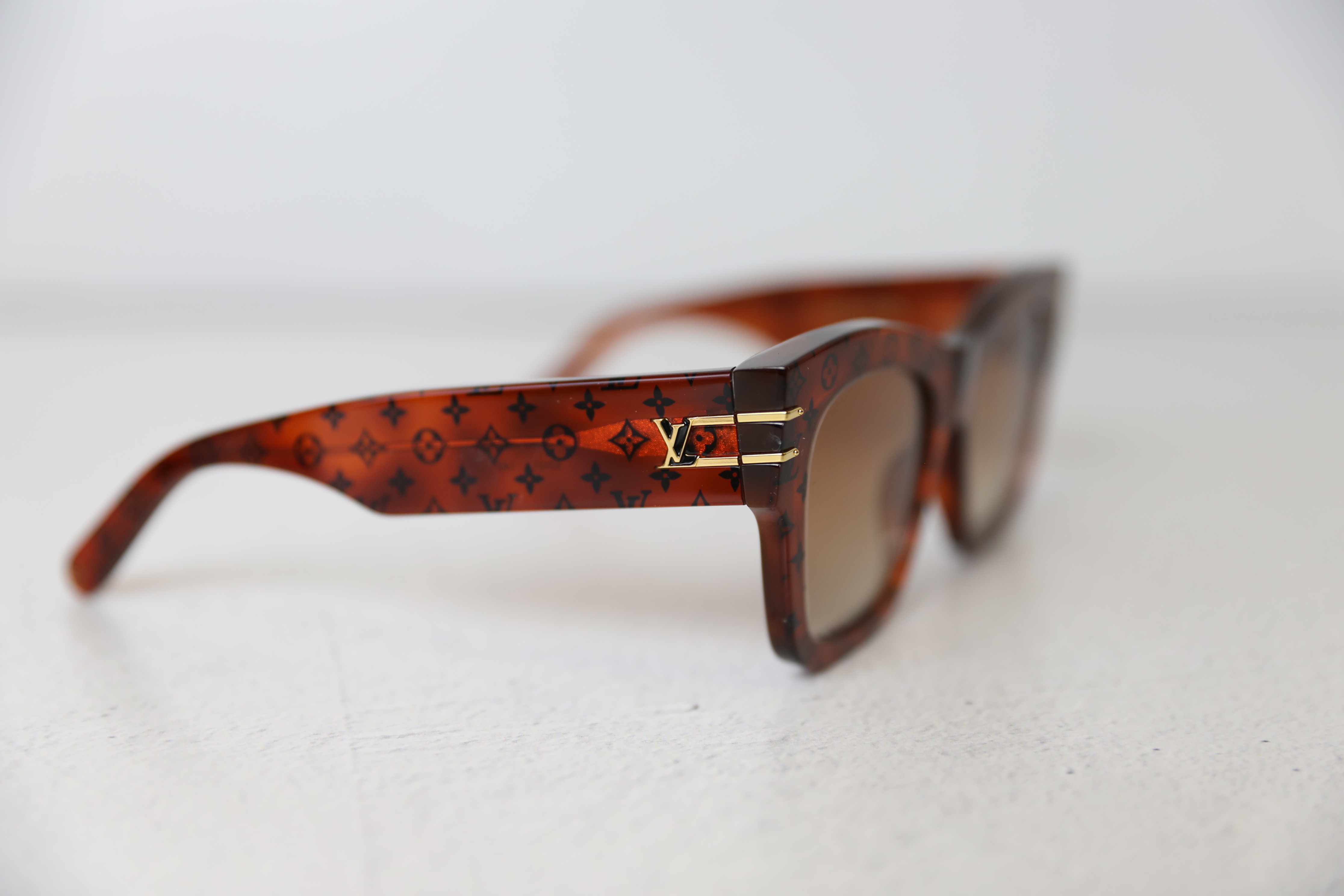 Louis Vuitton The Party Aviator Sunglasses, Monogram Black And Gold,  Preowned In Box WA001 - Julia Rose Boston