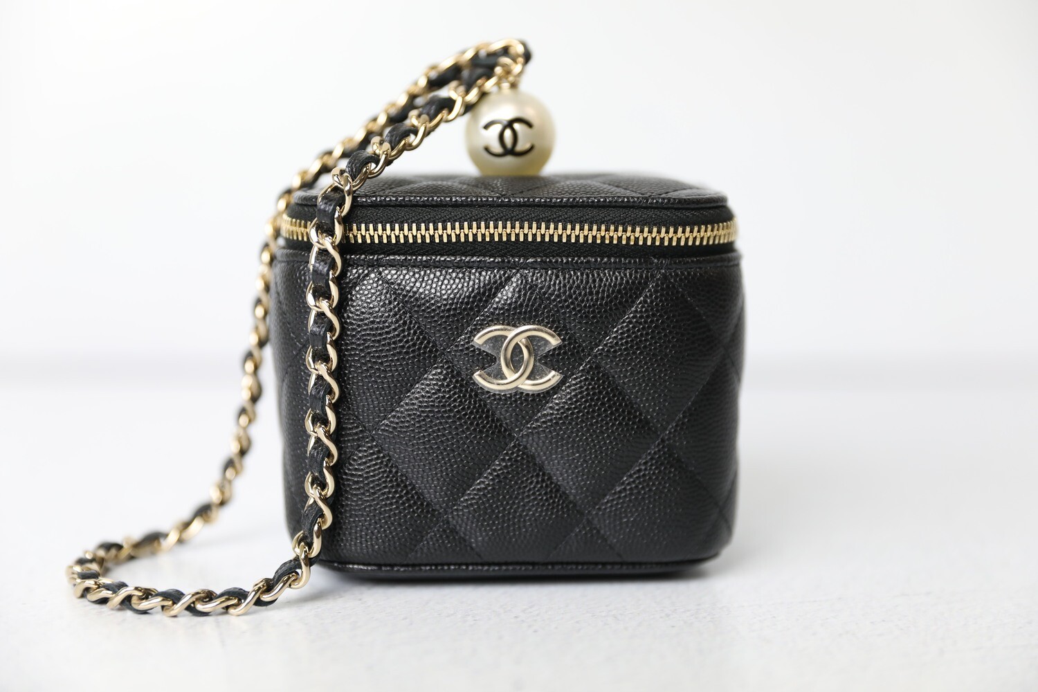 Chanel Wallet on Chain, Pink Caviar with Gold Hardware and Textured CC, New  in Box WA001 - Julia Rose Boston