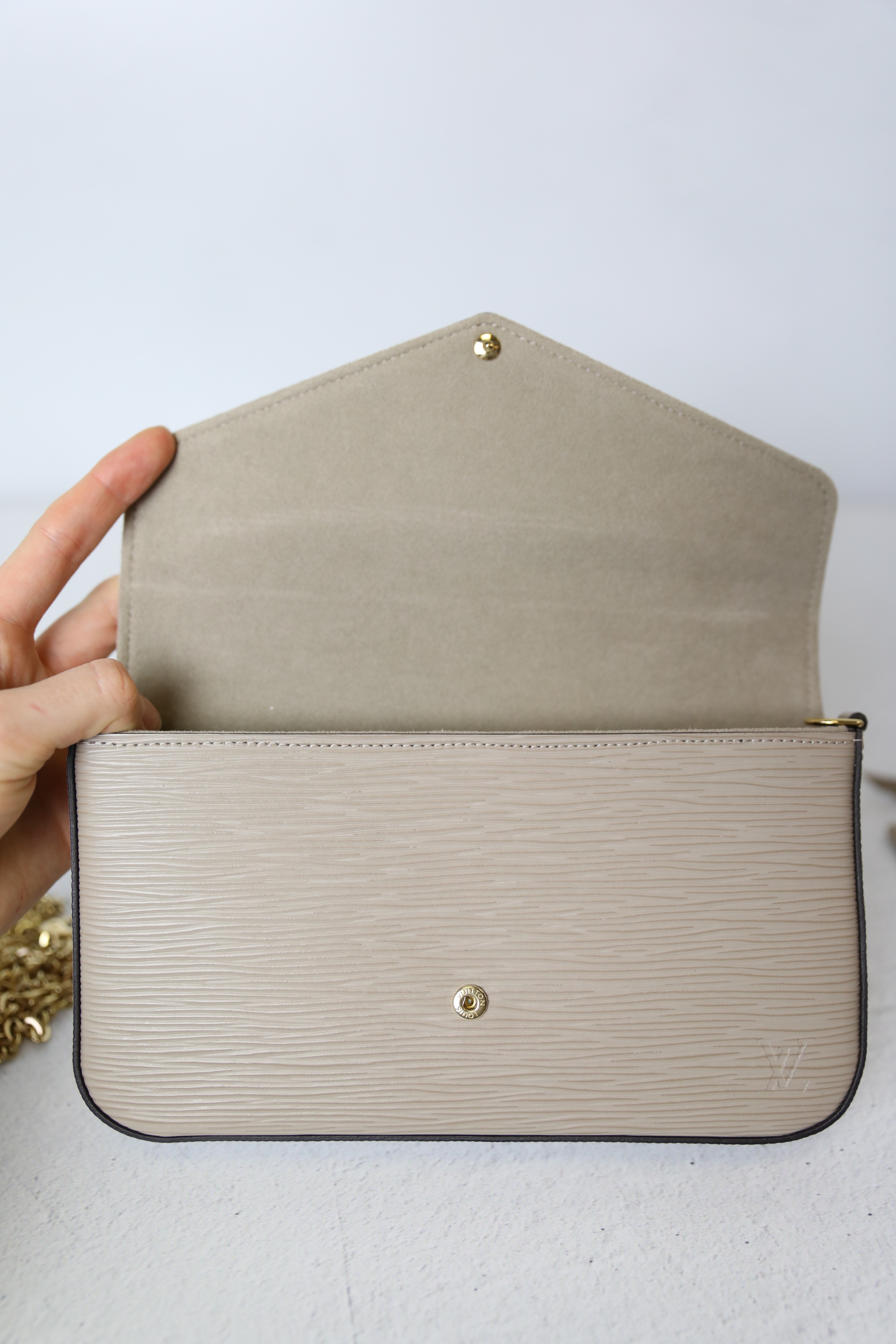 Louis Vuitton Galet Epi Leather Pochette Felicie Bag