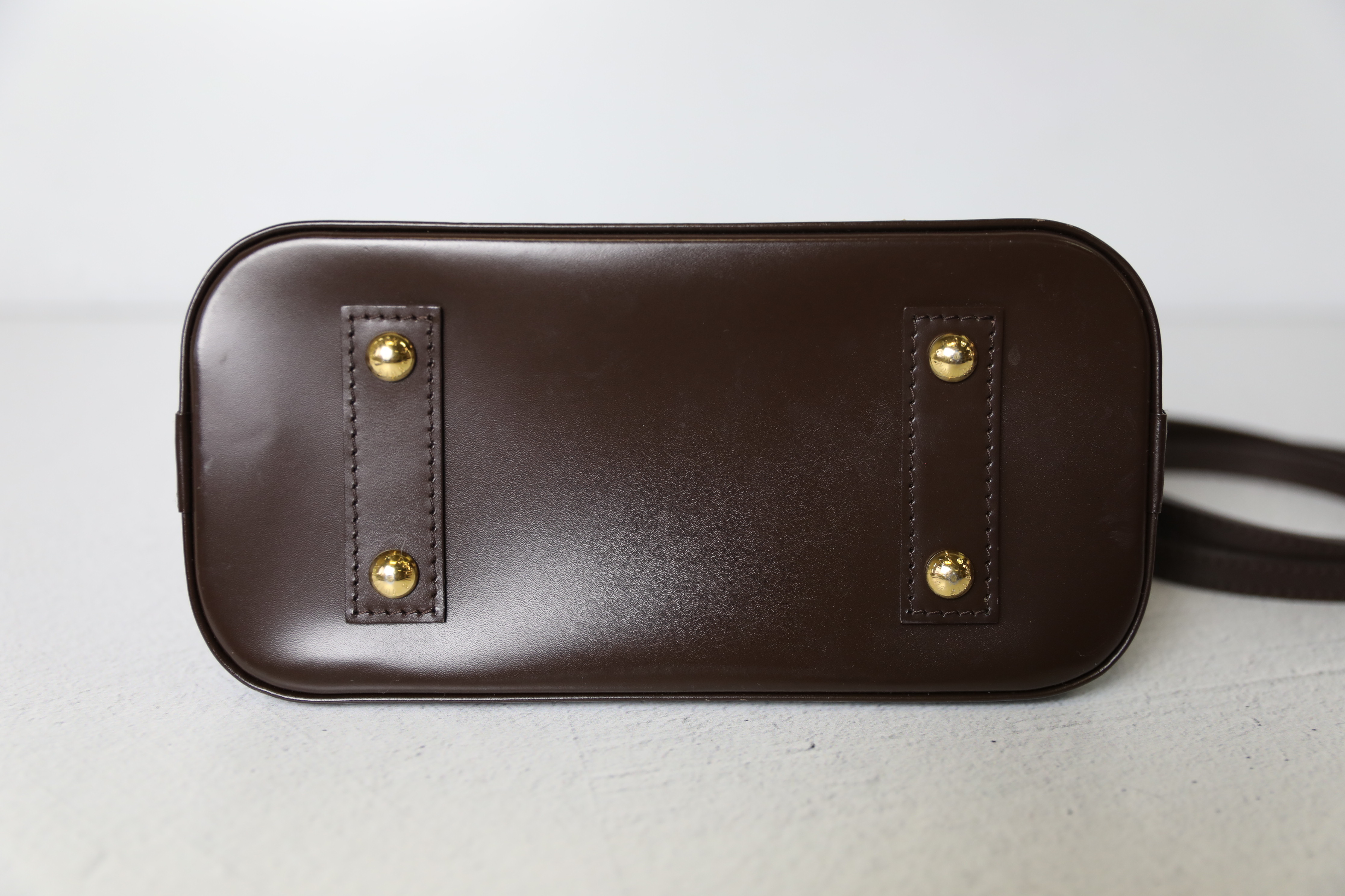 Louis Vuitton Alma Handbag BB Damier Ebene With Gold Hardware, Preowned In  Box WA001