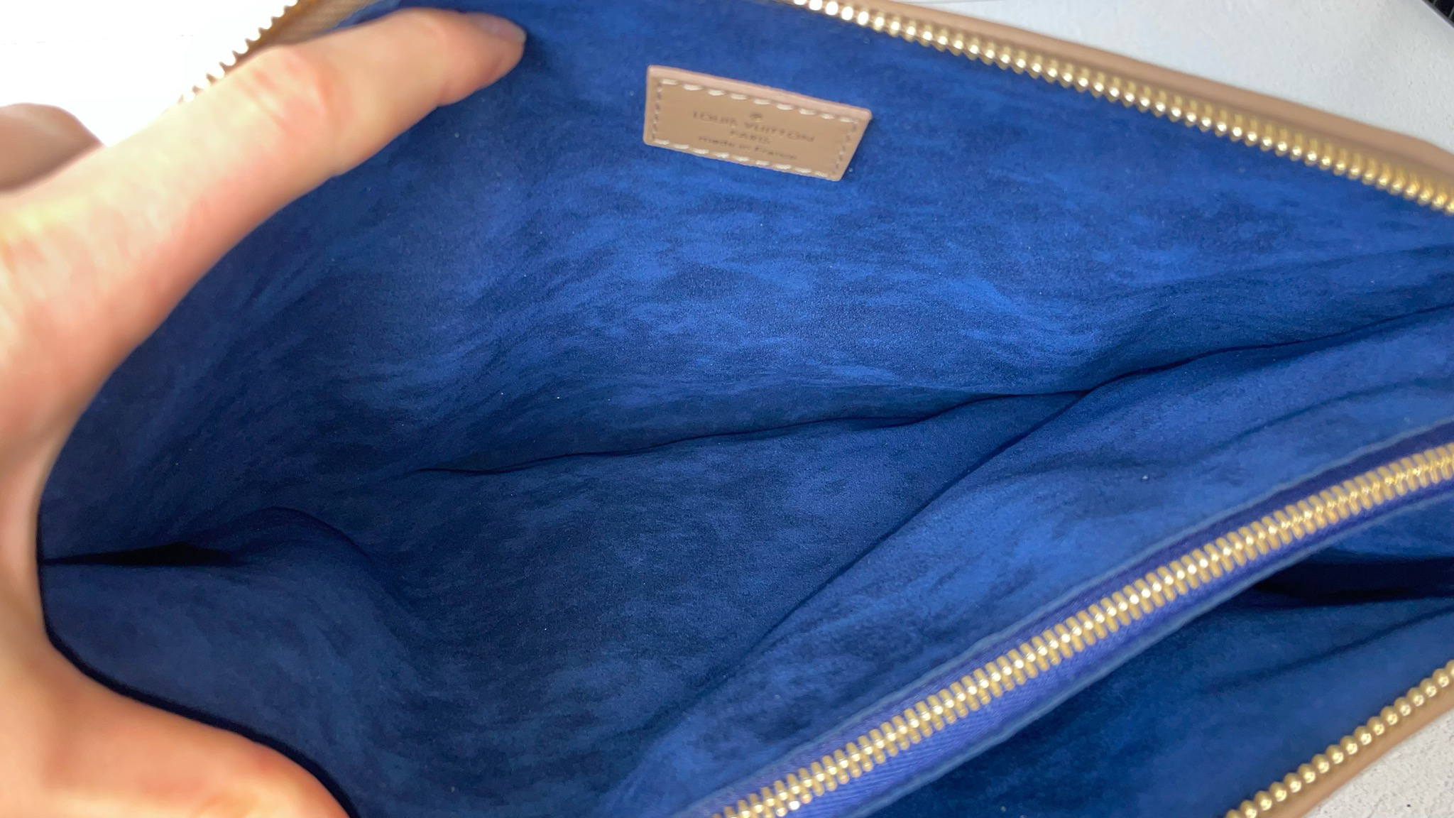 Louis Vuitton Coussin MM Khaki Green Lambskin Gold Hardware – Madison  Avenue Couture