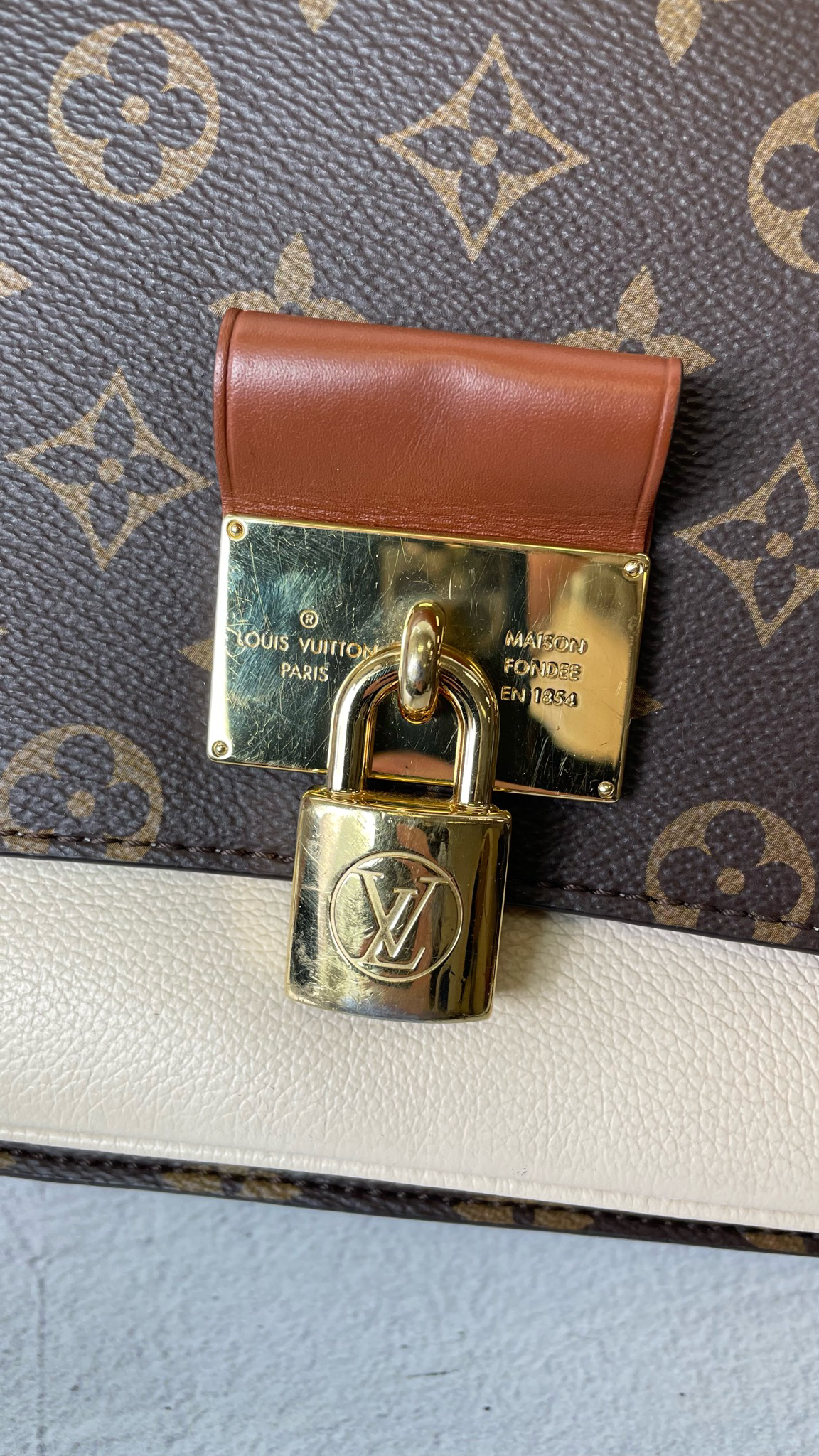 Preloved Louis Vuitton Monogram Vaugirard Handbag CA2119 011723 LS