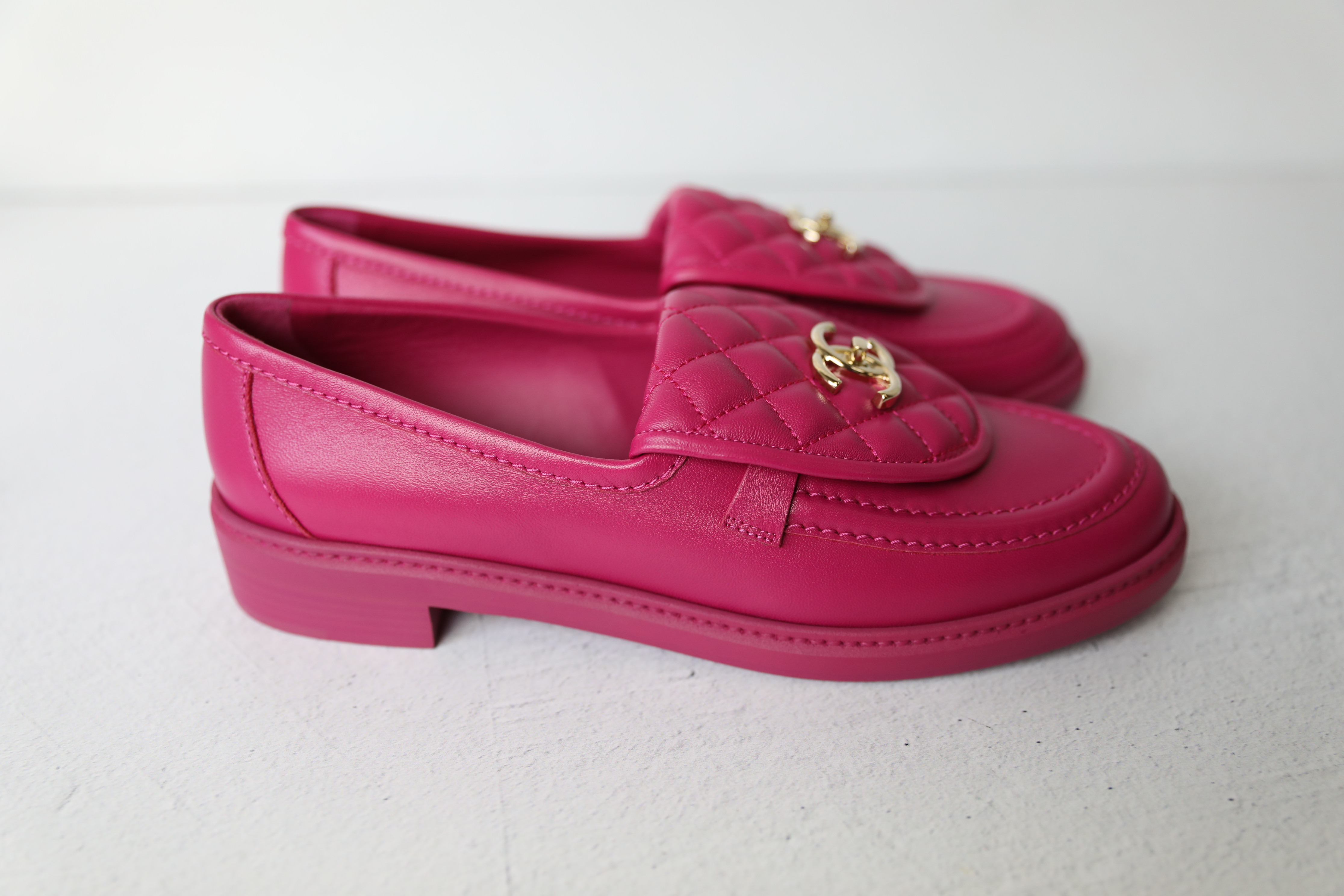 Chanel Turnlock Loafers, Bright Pink, Size 41, New in Box WA001