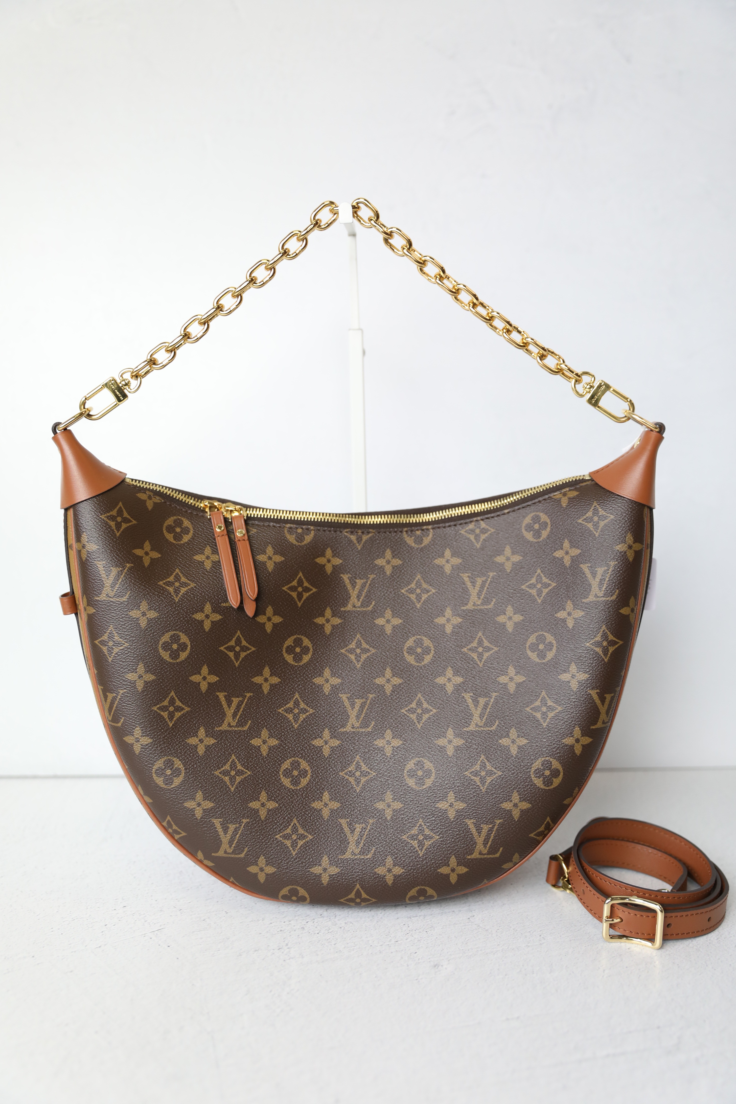 What's inside the Louis Vuitton Loop Hobo… Introducing our brand