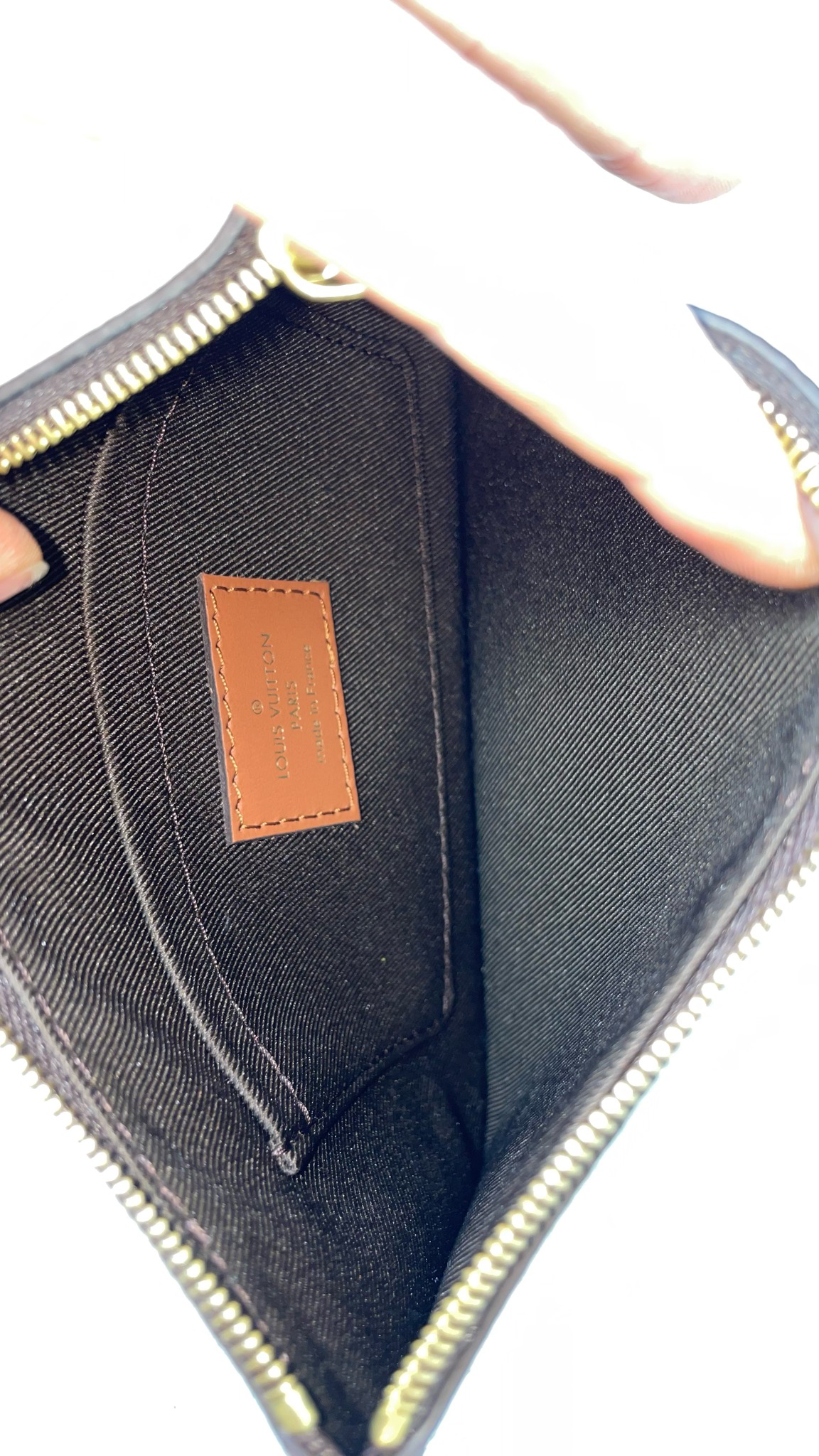 What's inside the Louis Vuitton Loop Hobo… Introducing our brand