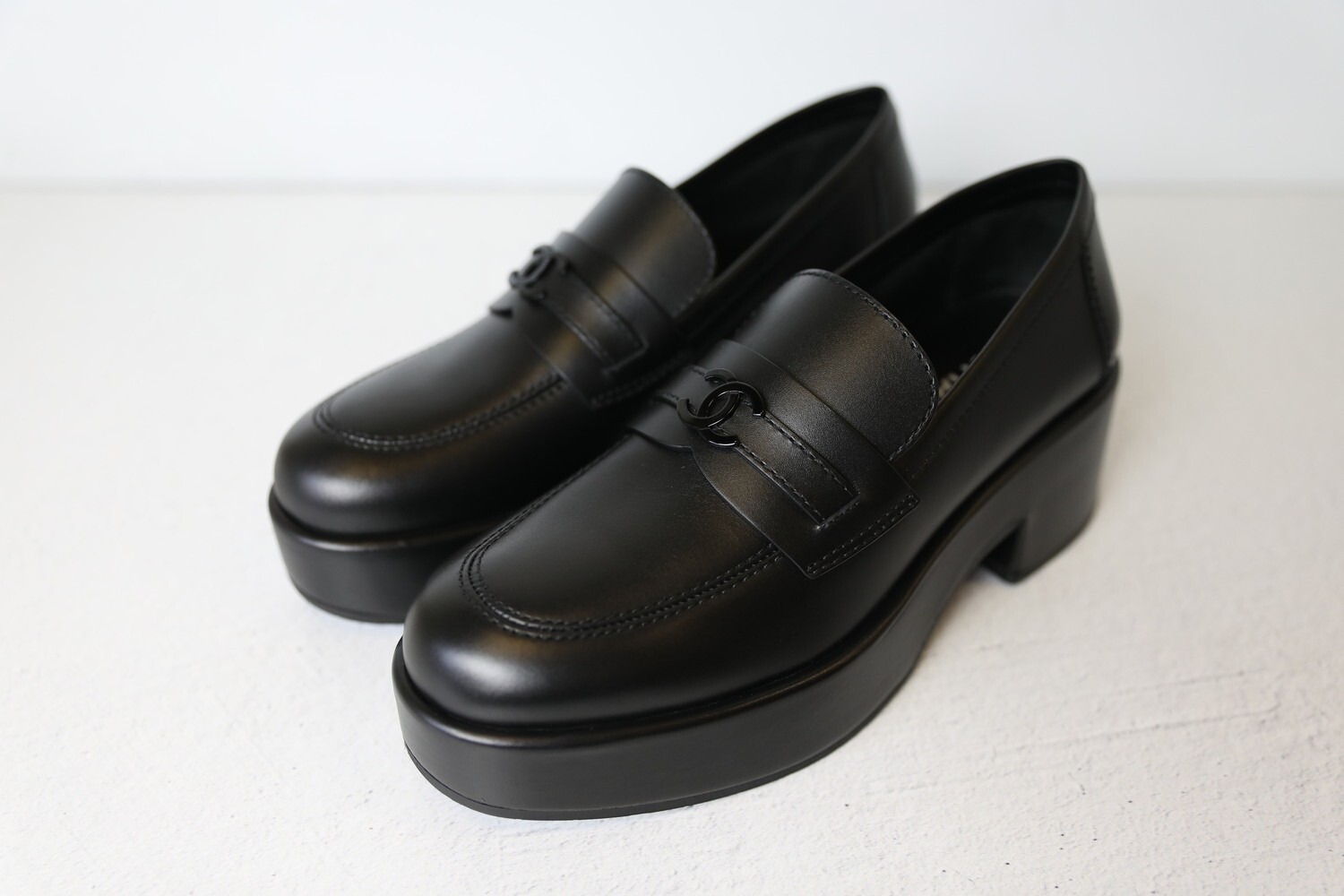 Chanel Loafers, Black, Size 39, New in Box WA001