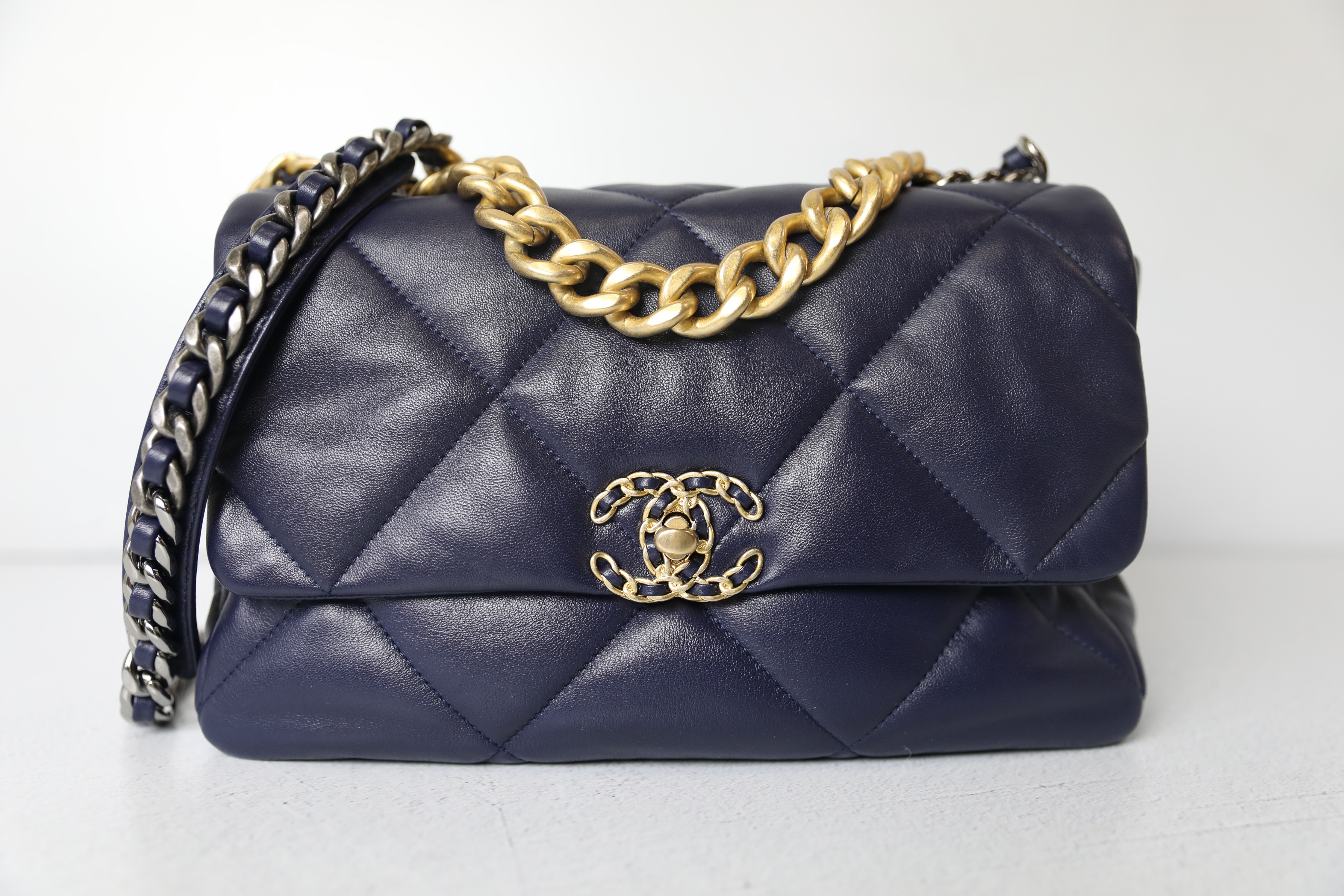 Chanel 19 Large, 21S Navy Blue Lambskin Leather, Preowned in