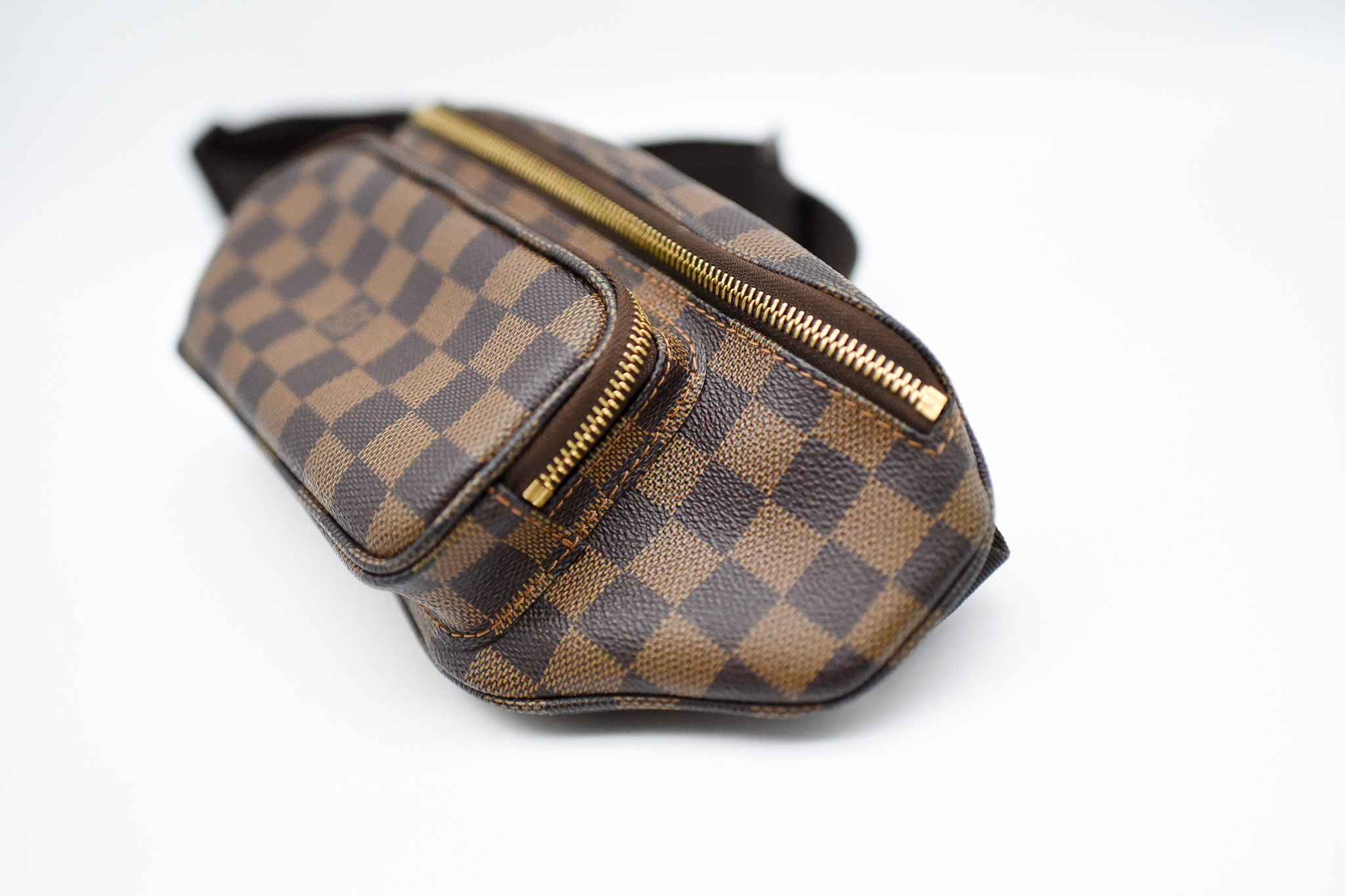 Louis Vuitton Damier Trousse Square Pochette ○ Labellov ○ Buy and Sell  Authentic Luxury