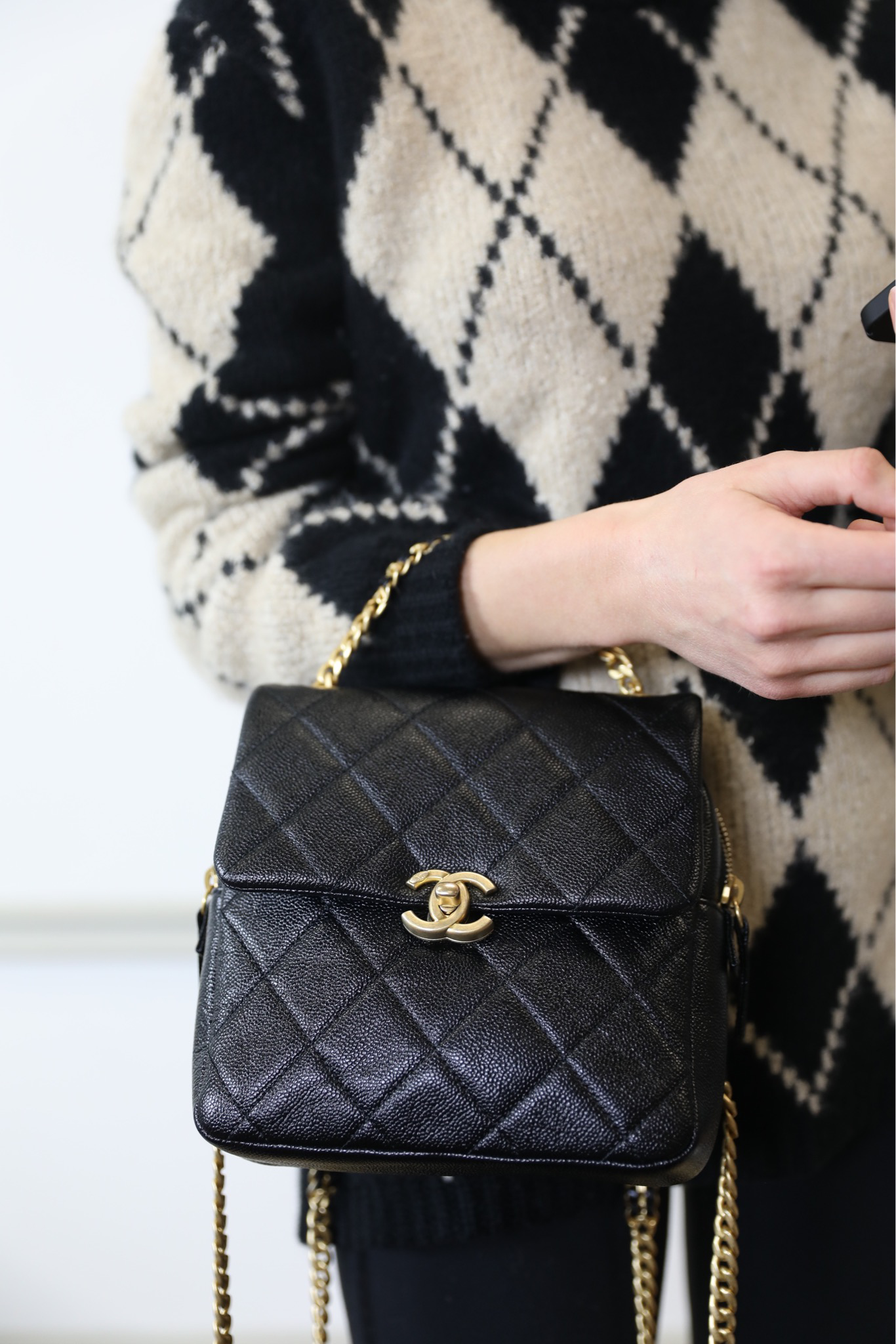 What's in my Chanel Multi Chain Melody Backpack? This is my go to