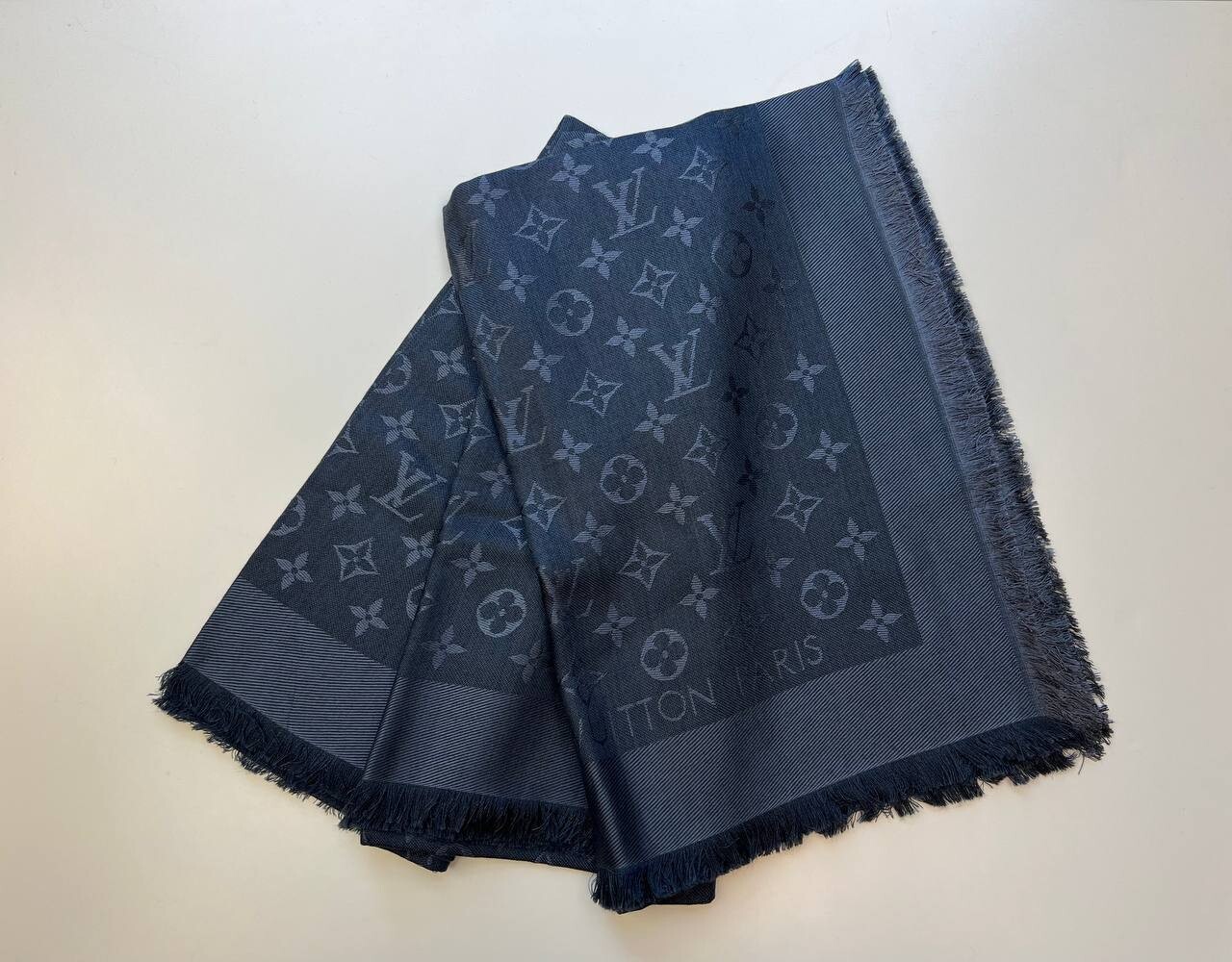 louis vuitton shawl blue