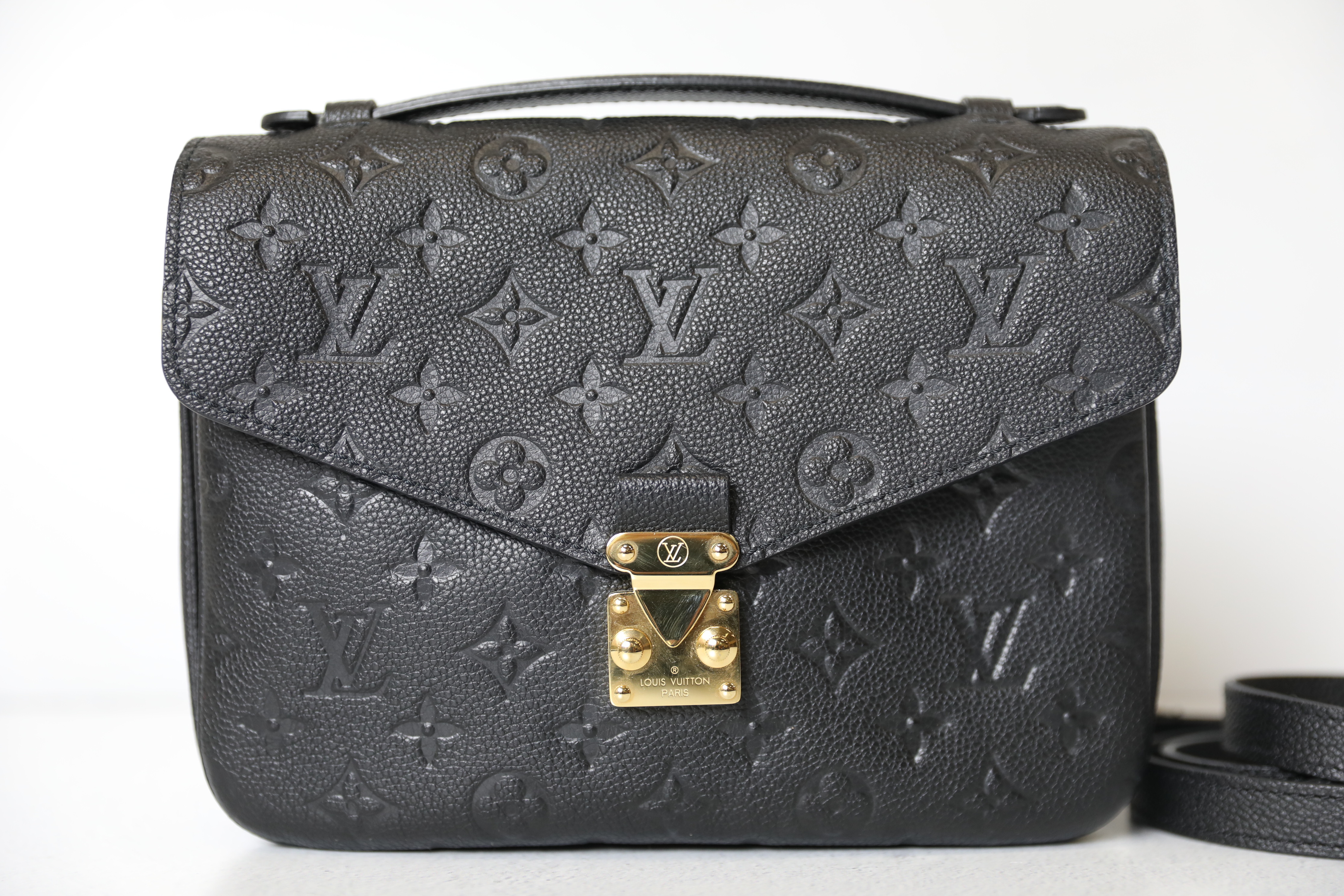 Louis Vuitton Easy Pouch on Strap, Black Empreinte Leather, Preowned in  Dustbag WA001 - Julia Rose Boston