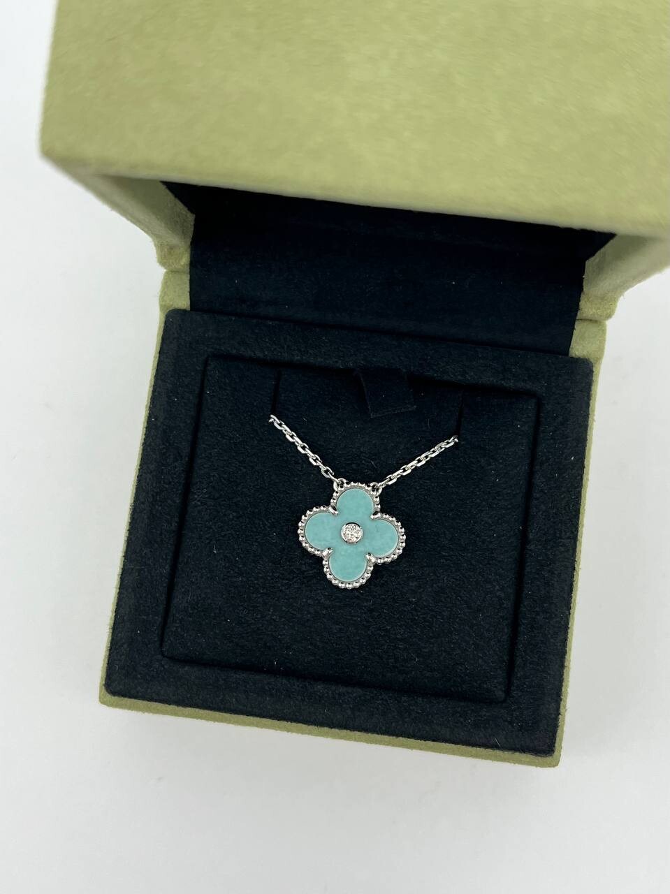 Van Cleef & Arpels VCA 2022 Holiday Celadon Diamond Pendant Necklace with  White Gold, New in Box - Julia Rose Boston | Shop