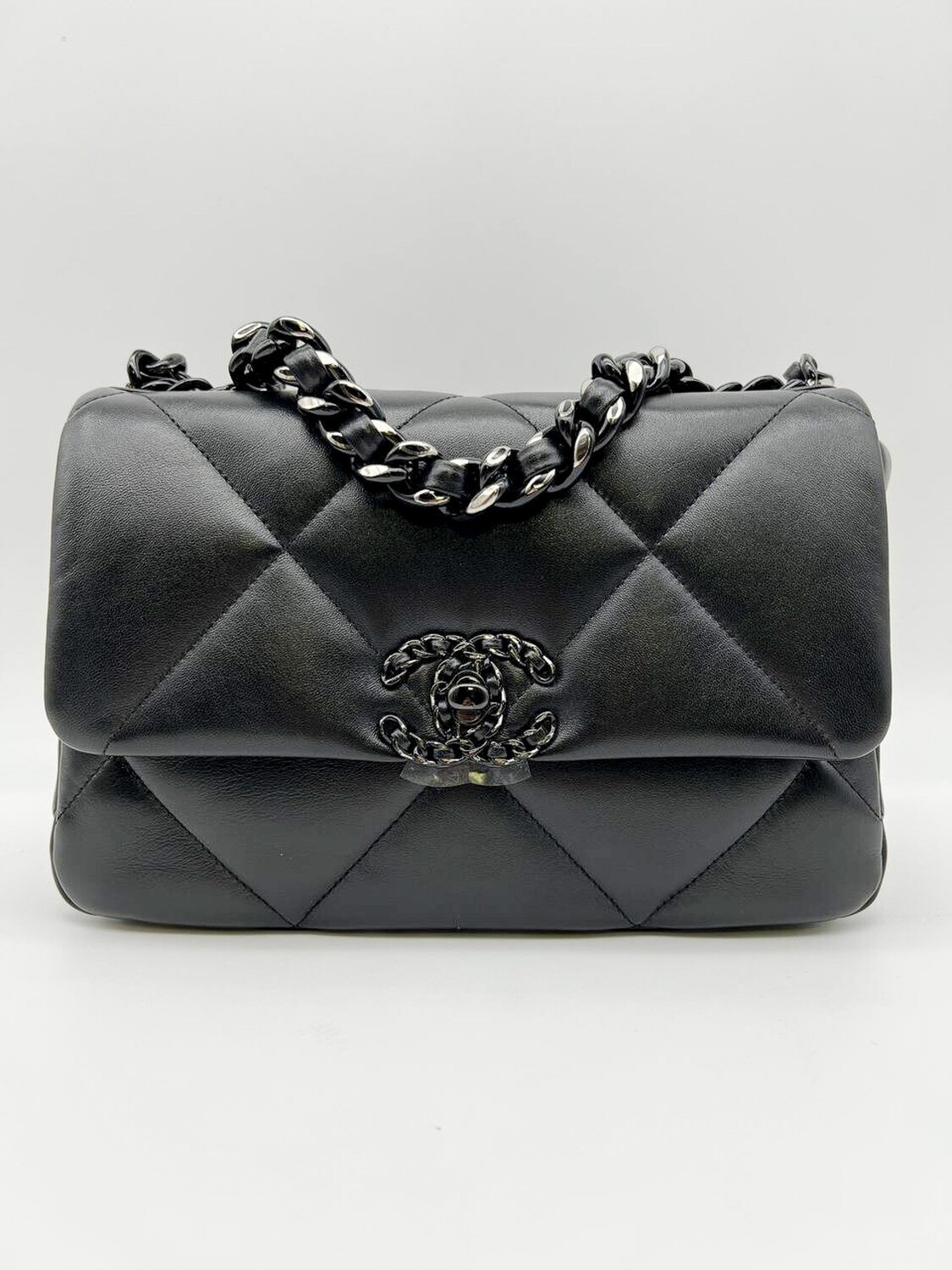 Chanel 19 Small, Black Leather with Mixed So Black and Silver Hardware, New  in Box MA001 - Julia Rose Boston | Shop