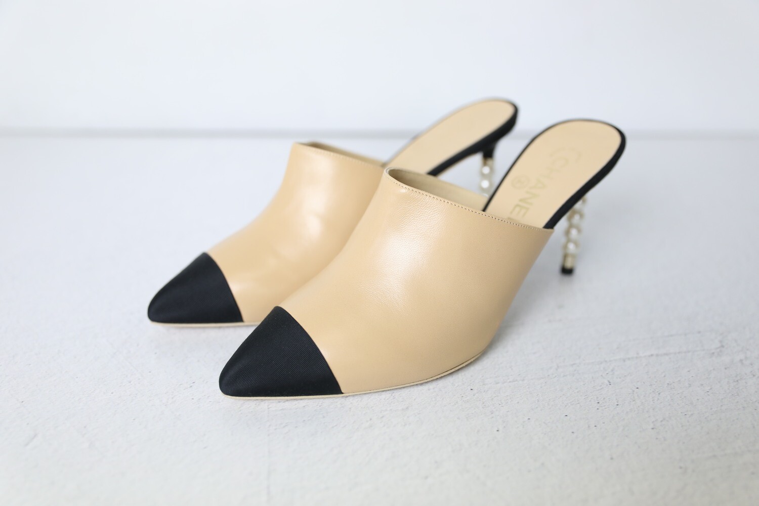 Chanel Shoes Pointed Mules with Pearl Heels, Beige and Black, Size 39, New  in Box WA001