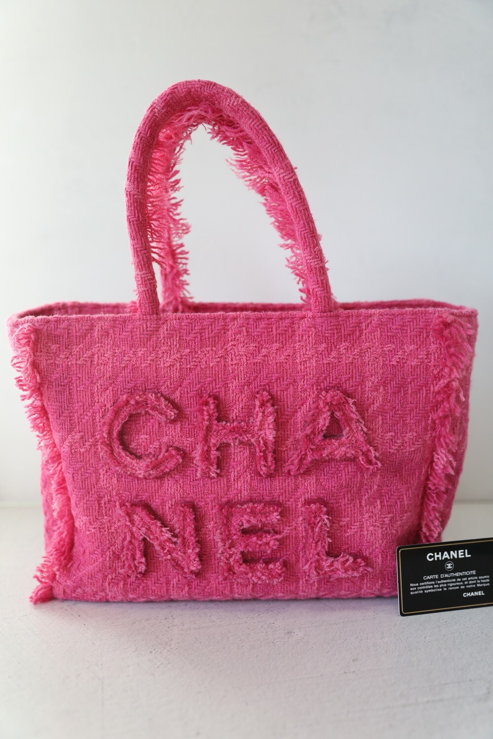 Chanel Tote, Pink Fringe Tweed, Preowned No Dustbag WA001