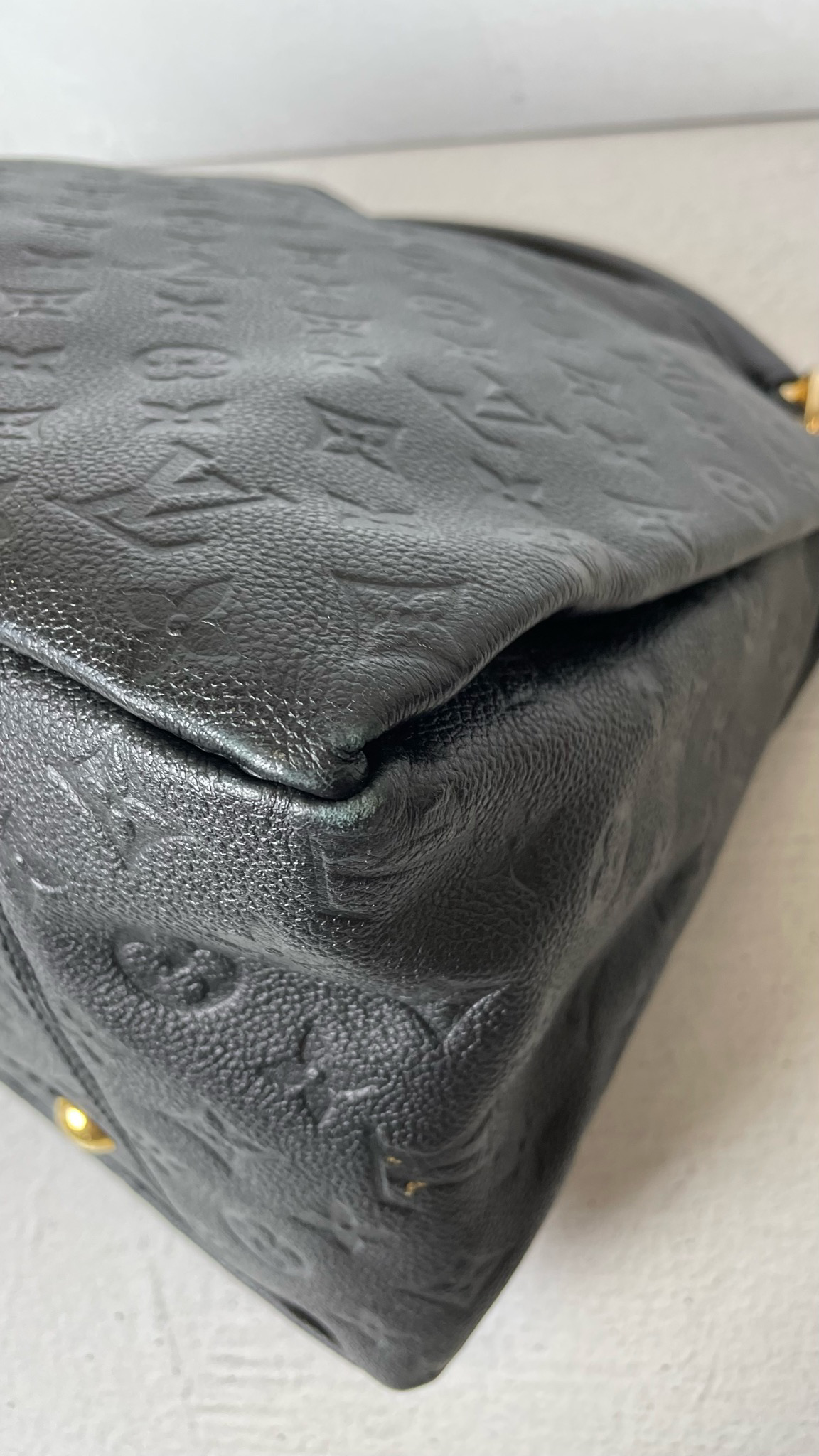 Louis Vuitton Easy Pouch on Strap, Black Empreinte Leather, Preowned in  Dustbag WA001 - Julia Rose Boston