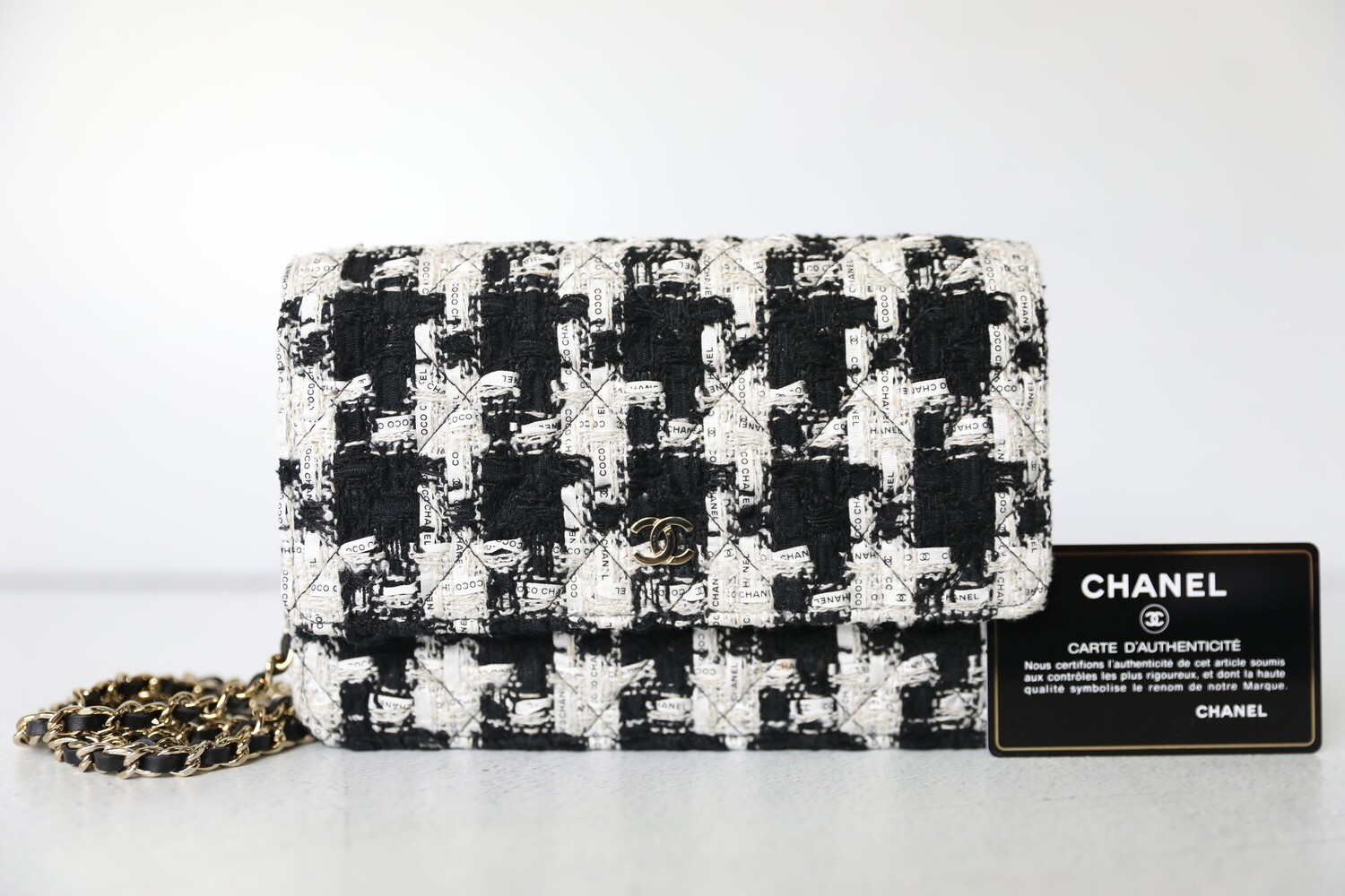 Chanel Classic Wallet on Chain, Black and White Houndstooth Ribbon Tweed,  Preowned in Box WA001 - Julia Rose Boston