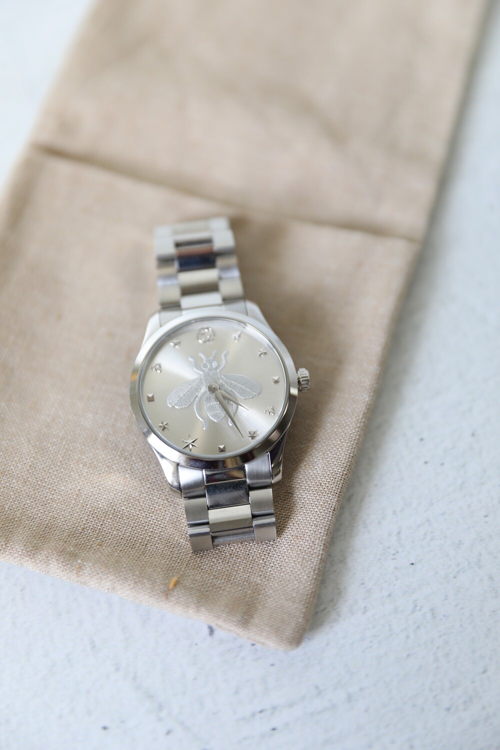 Gucci G Timeless Bee Watch, Silver, Preowned in Dustbag WA001