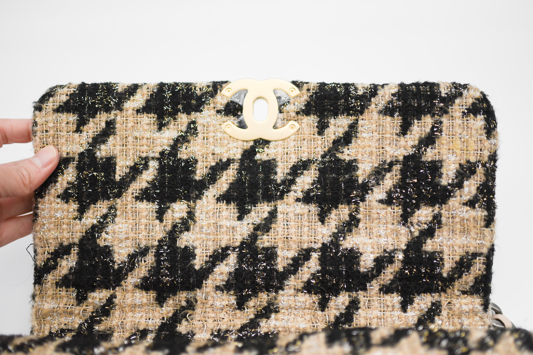 Chanel 19 Large, Beige and Black Houndstooth Tweed, Preowned in