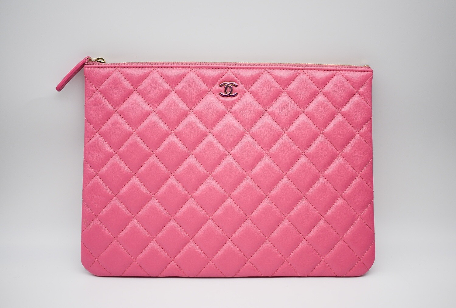 Chanel SLG O Case Medium, Pink Lambskin Leather, Rainbow Hardware, New in  Dustbag MA001 - Julia Rose Boston | Shop