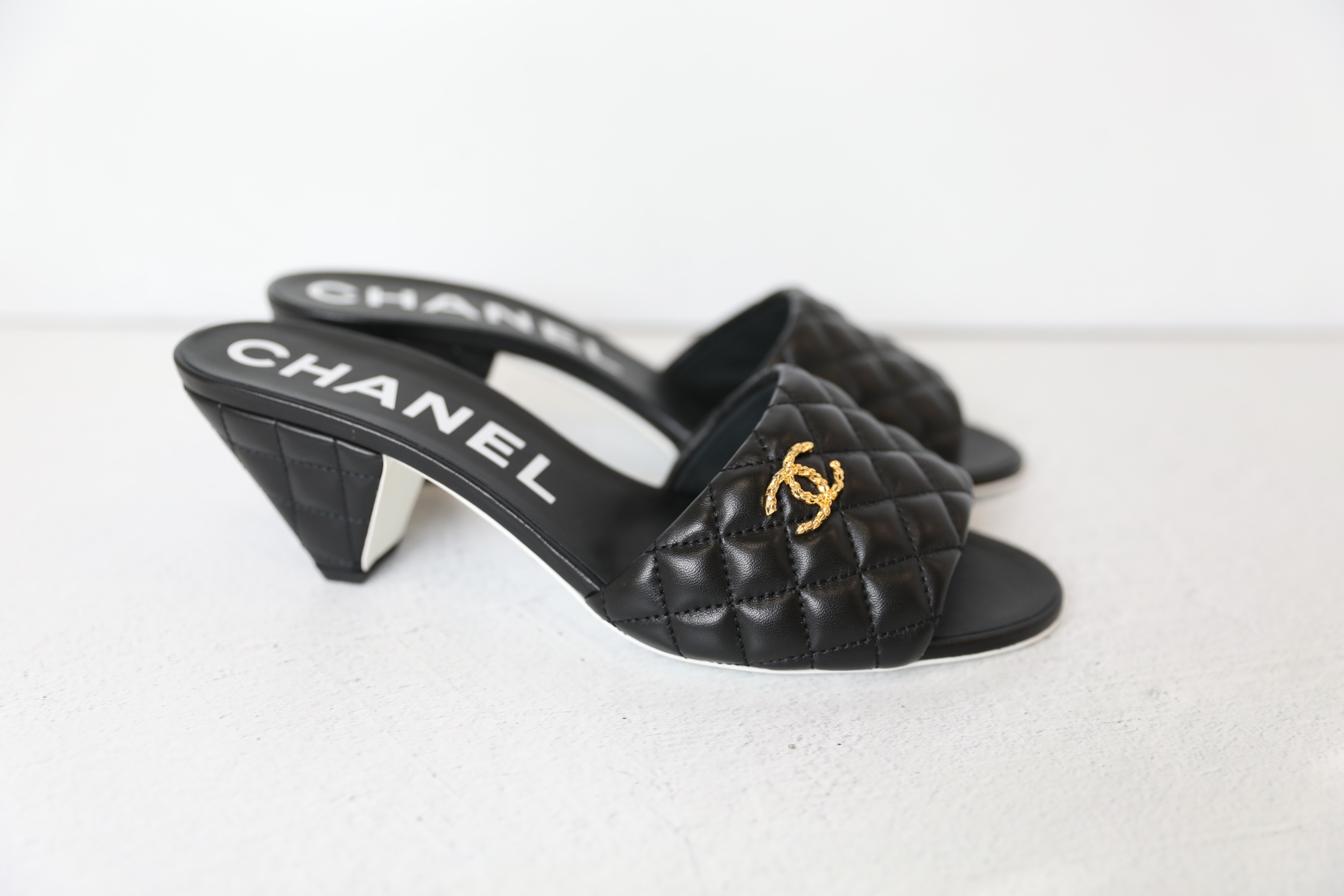 Chanel Shoes Quilted Mules with Mid Heel, Black, Size 42, New in Box WA001