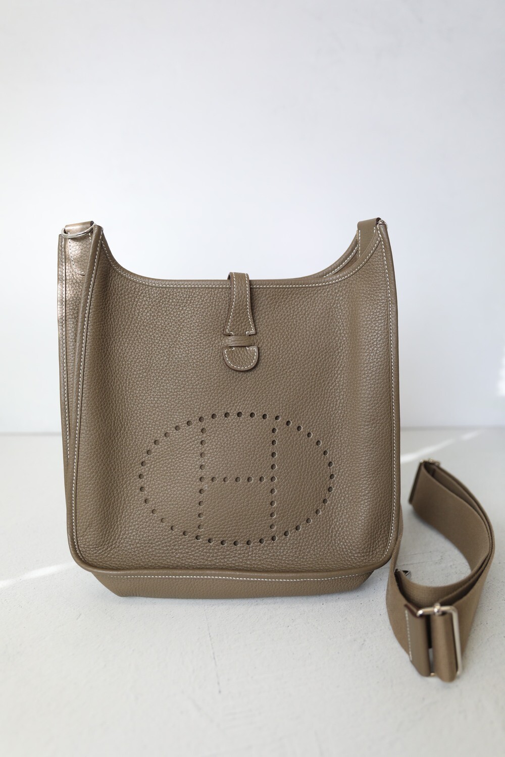 Hermes Evelyne PM, Etoupe with Palladium Hardware, Preowned in Box WA001
