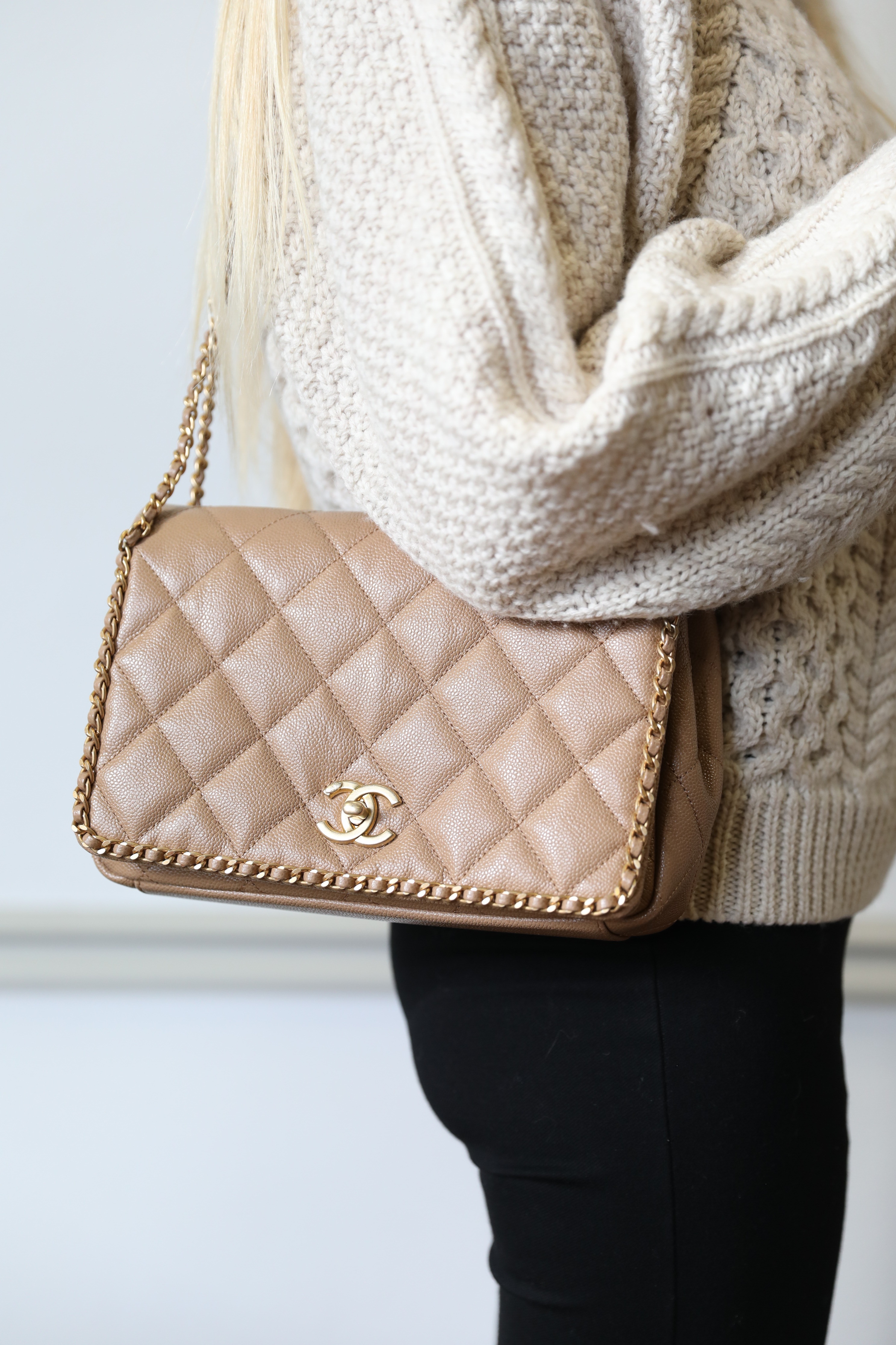 Chanel Business Affinity Large, Beige Caviar with Gold Hardware, Preowned  in Dustbag WA001 - Julia Rose Boston