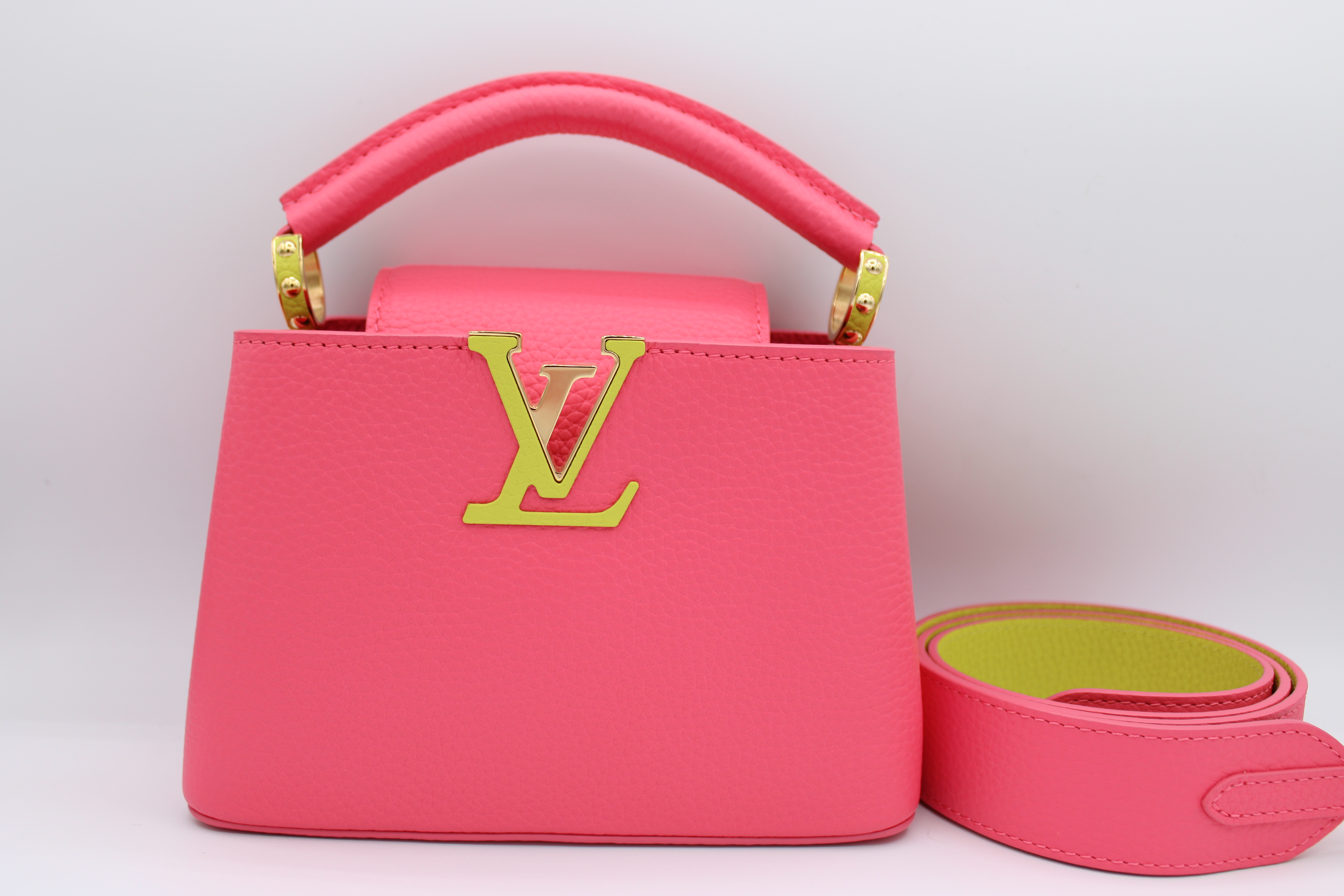 Authenticated used Louis Vuitton Louis Vuitton Capucines Mini Pink/Yellow M55987 Women's 13842 Taurillon Leather Handbag, Adult Unisex, Size: (HxWxD)