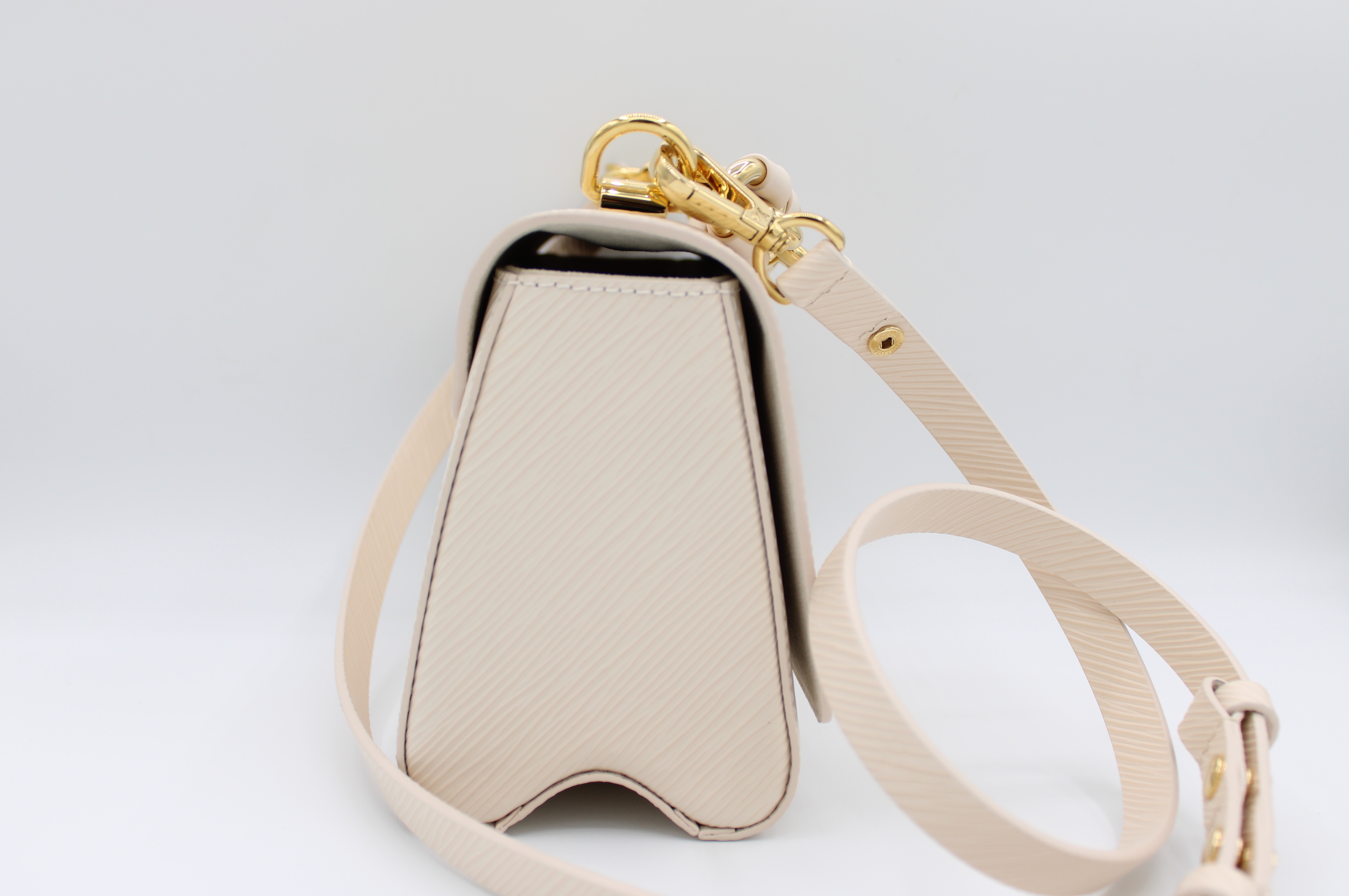 Louis Vuitton Twist PM, Ivory Epi Leather, Gold Hardware, Preowned in Box  CMA001