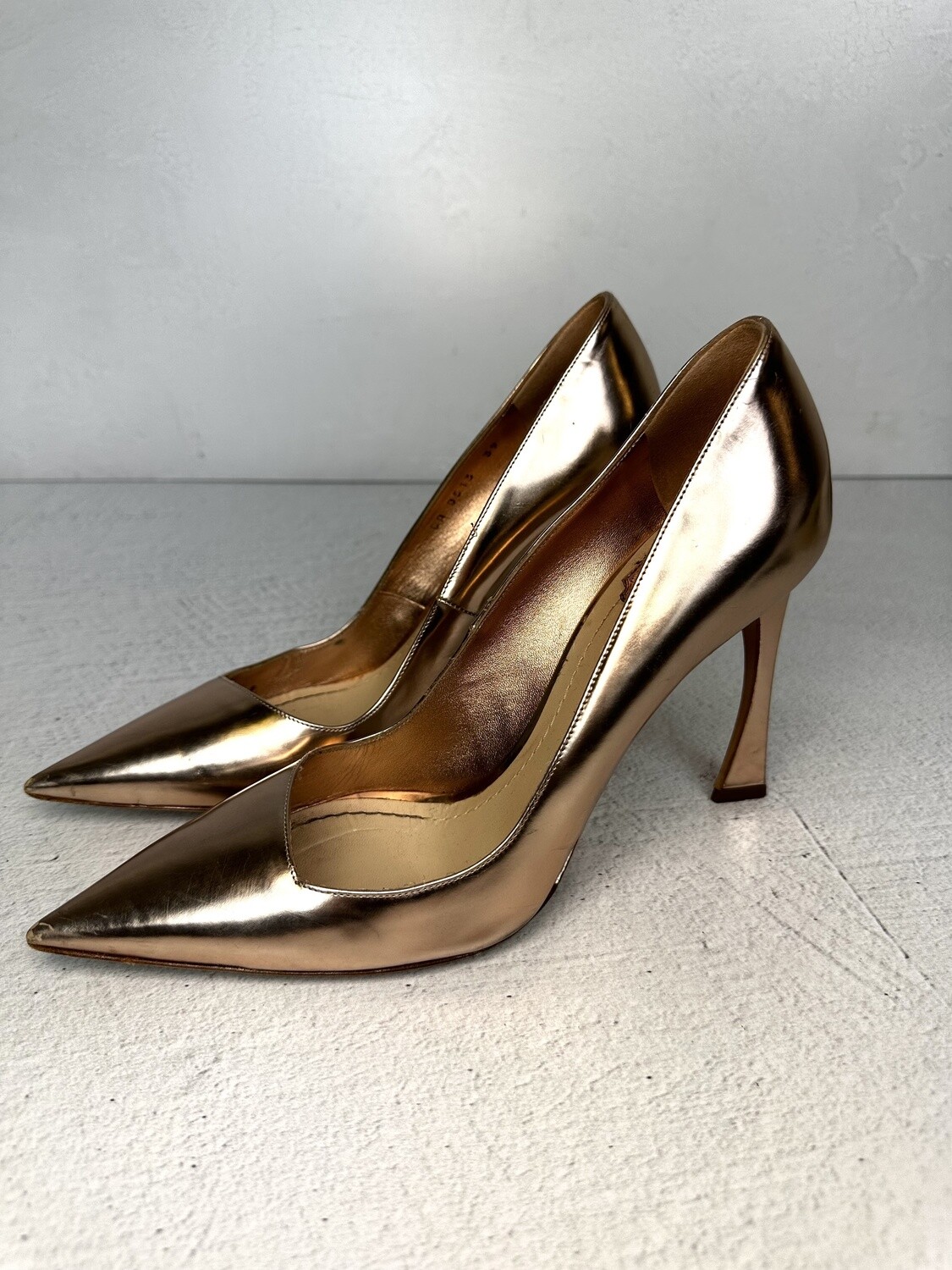 Christian Dior Pumps, Rose Gold Leather Heels, Size 39, Preowned in Dustbag, CMA01
