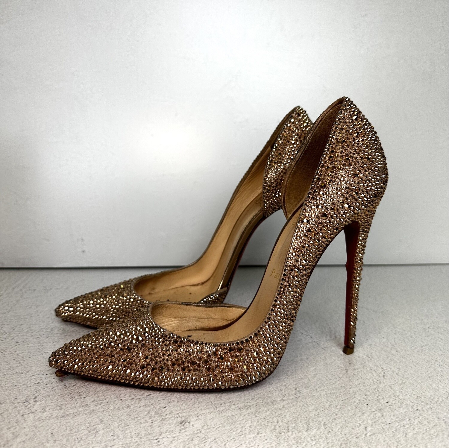 Christian Louboutin Pumps, Gold Studded D'Orsay Heels, Size 39.5, Preowned  in Dustbag, CMA01 - Julia Rose Boston | Shop