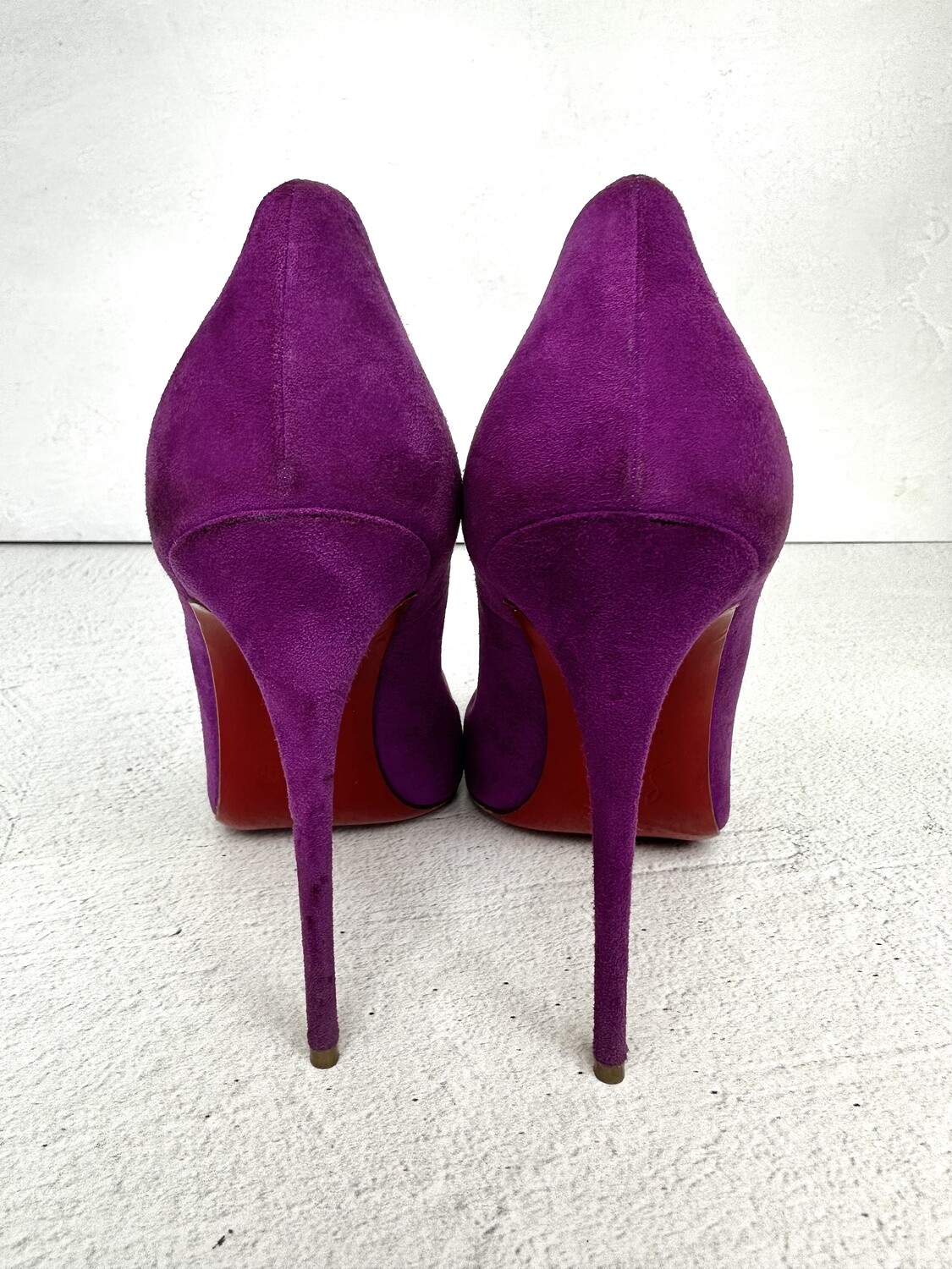Purple suede louboutins hotsell