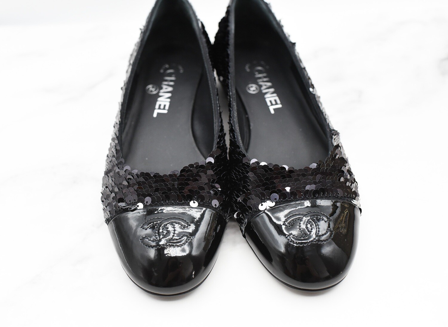 Chanel Ballet Flats, Black and Silver Sequins, Size 37.5, New in Box GA001