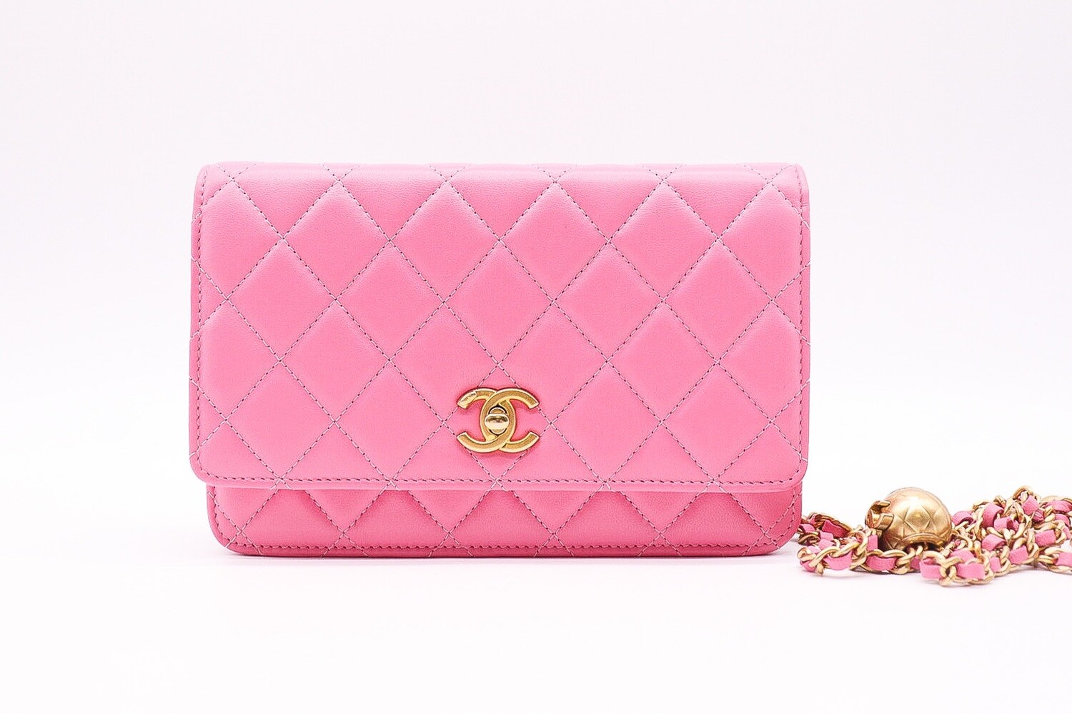 Chanel Wallet on Chain, Pearl Crush Pink Lambskin Leather, Brushed Gold Hardware, Preowned in Box MA001