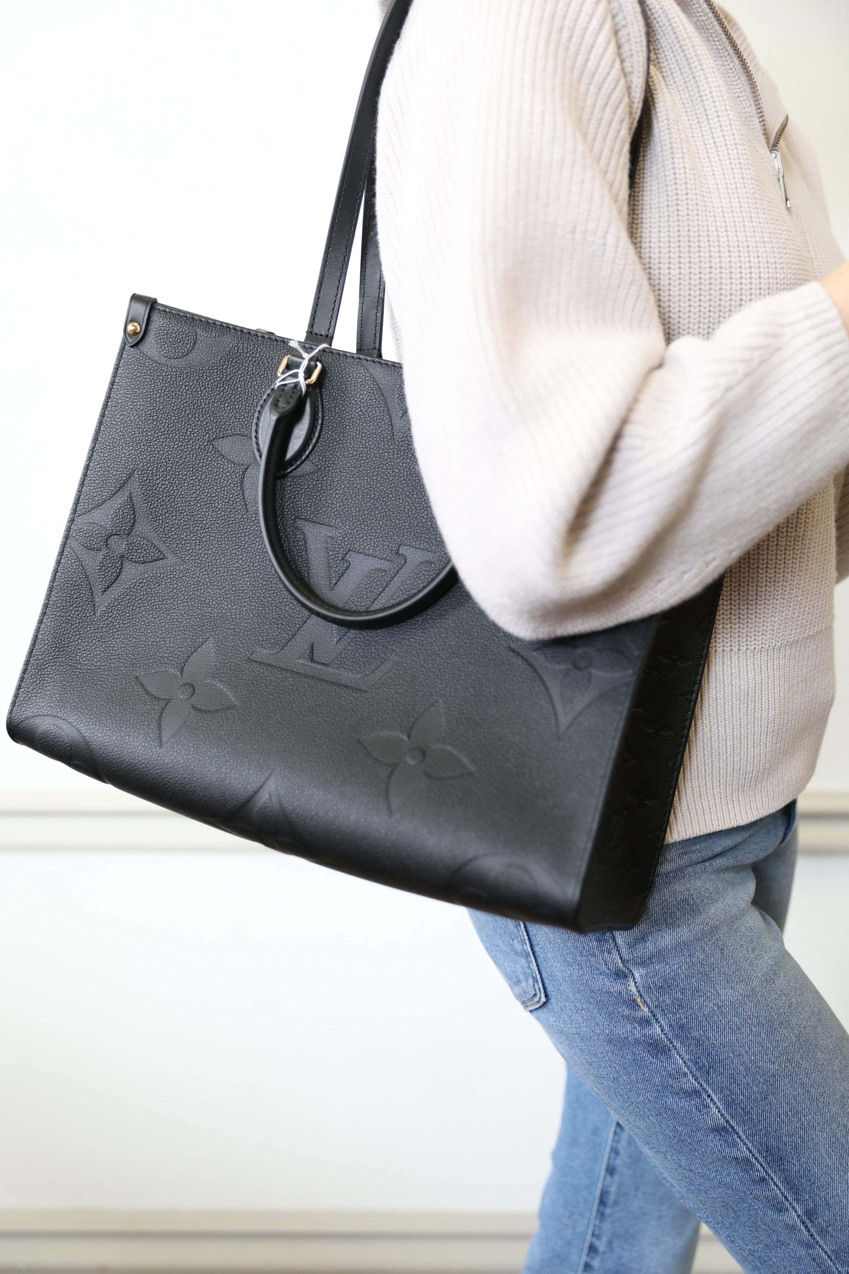 Louis Vuitton OnTheGo MM – The Bag Broker