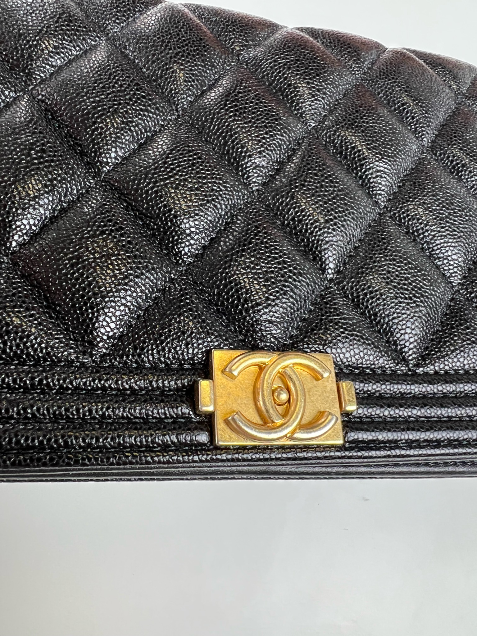 Chanel Green Boy Caviar Leather Wallet Light green ref.927170 - Joli Closet