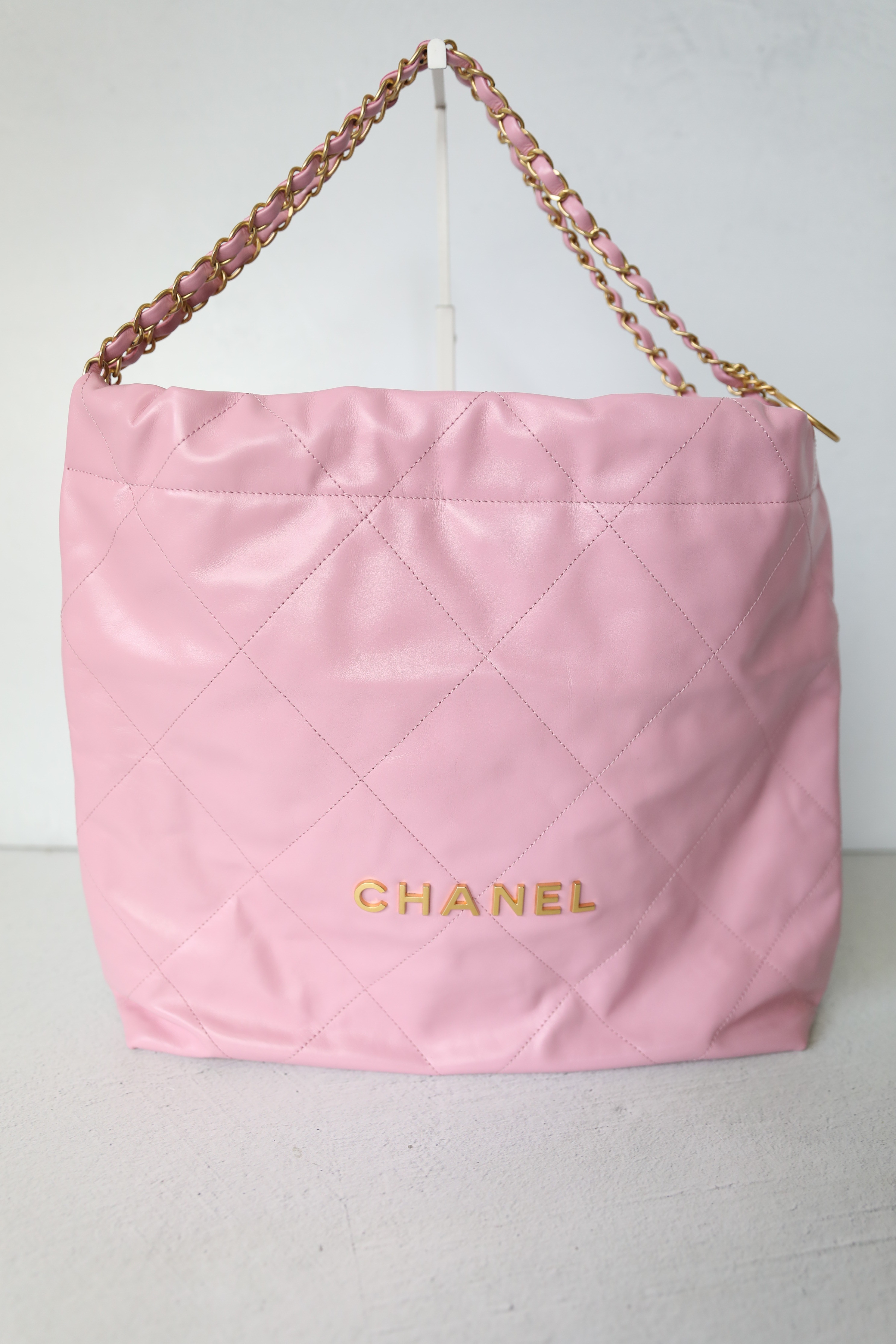 Chanel 22 Tote Medium, Pink Leather with Gold Hardware